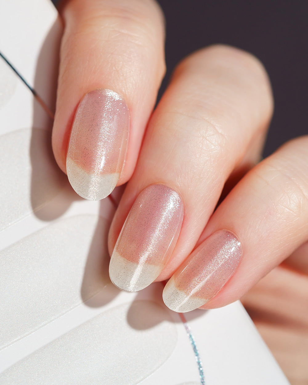 maniko-cat-eye-natural-uv-gel-strips image 2