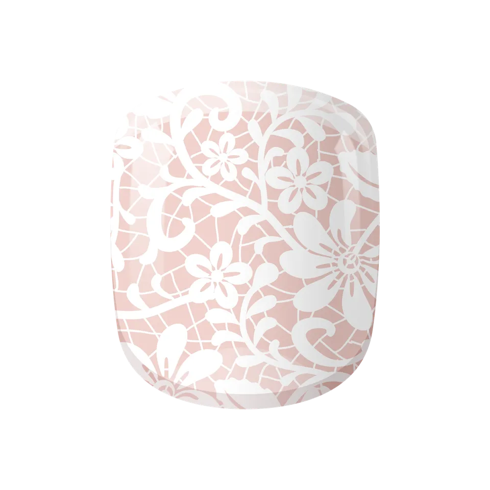 miss-sophie-lace-love-pedicure-nagelfolien-spitze image 1
