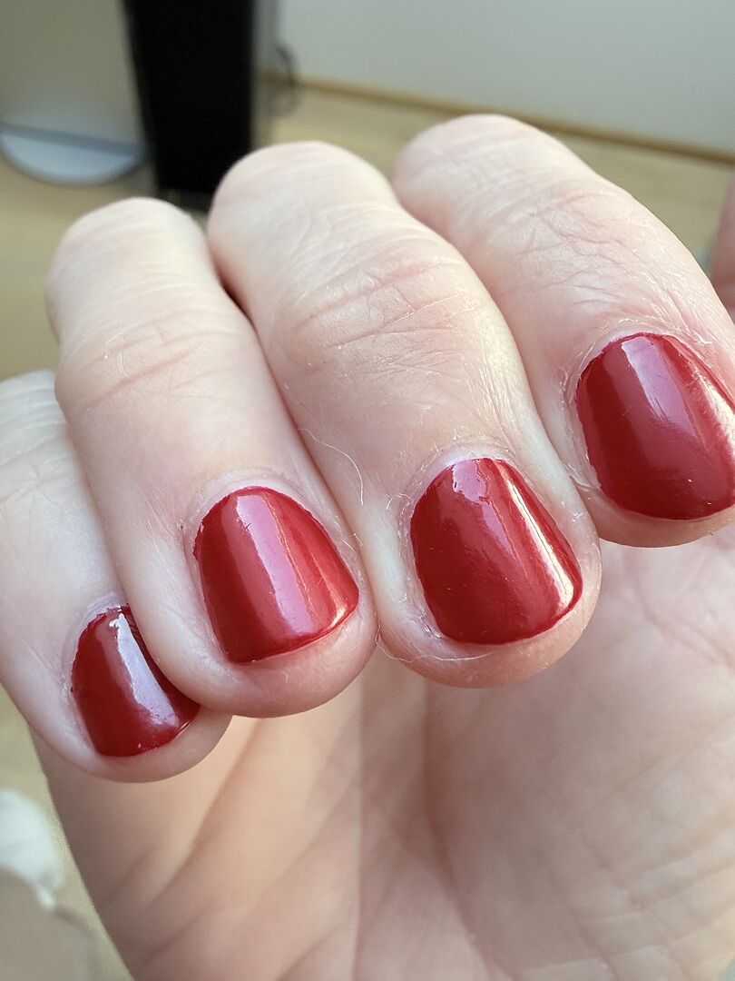 Schöne Farbe, trocknet langsam