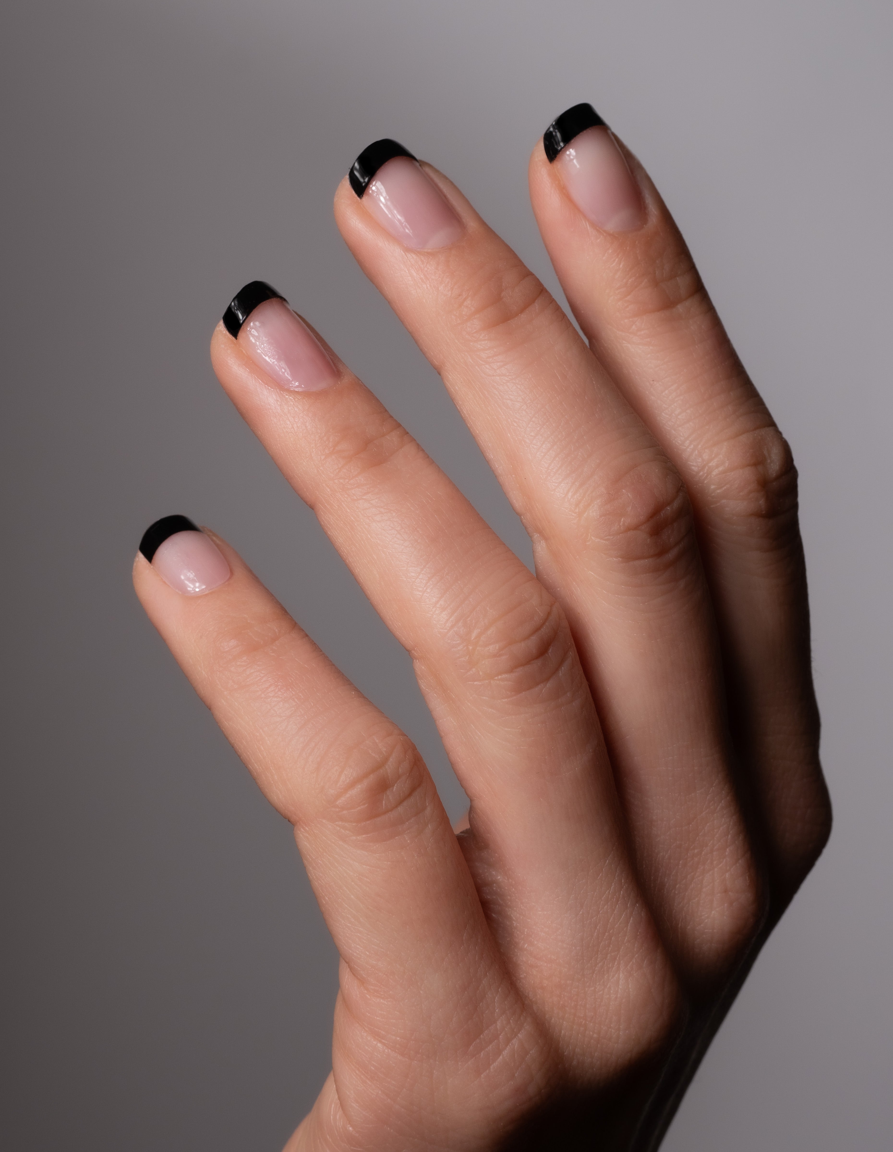 miss-sophie-black-tips-uv-gel-nagelfolien-french-schwarz image 3