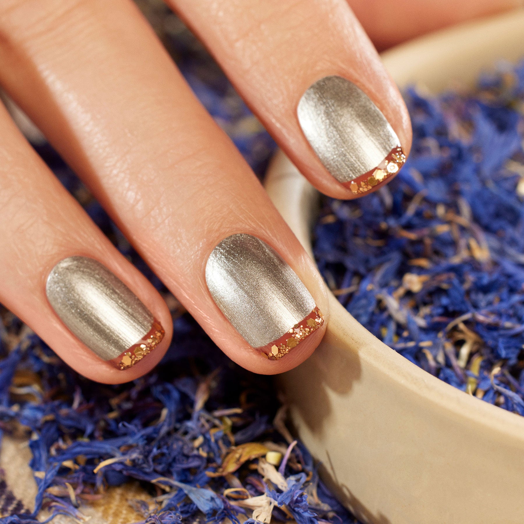 manucurist-biologisch-abbaubare-pailletten-kupfer-nail-art-glitzer image 3