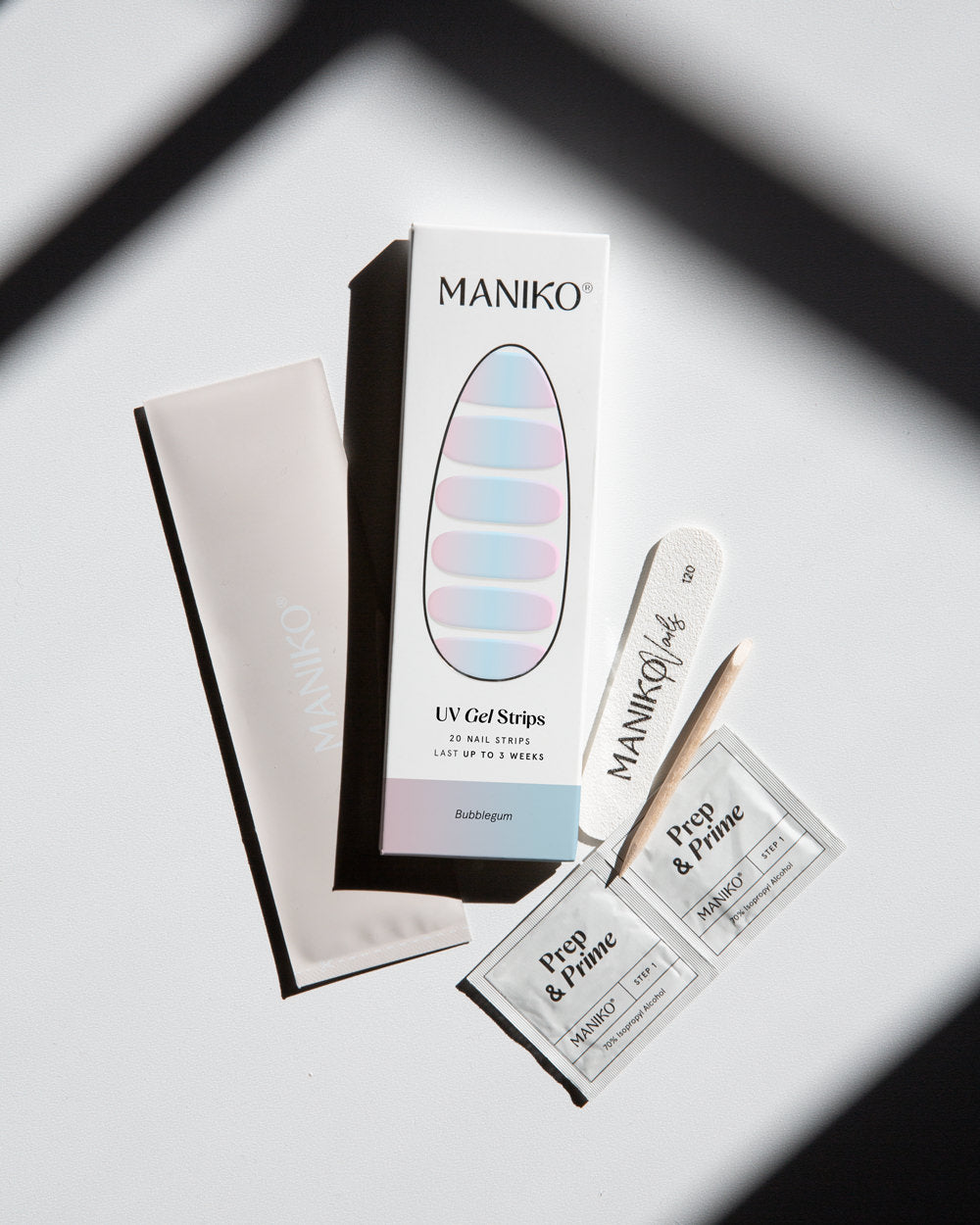 maniko-bubblegum-uv-uv-gel-strips-rosa-hellblau-verlauf image 6