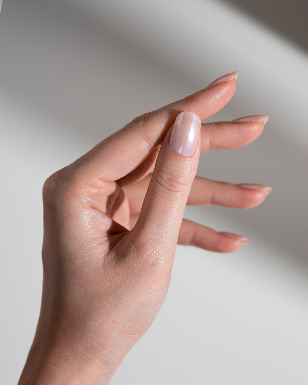 maniko-glazed-donut-uv-gel-strips-pearl-chrome-creme-rosa image 3