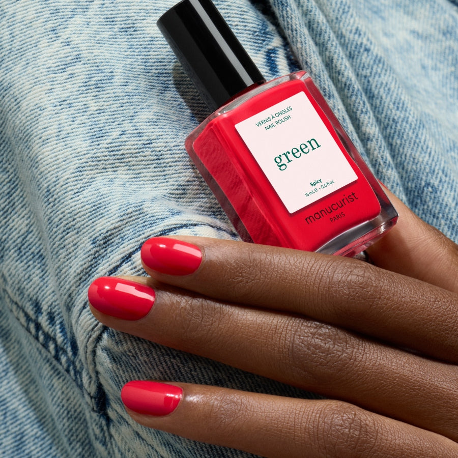 manucurist-green-spicy-klassischer-nagellack-pop-rot image 3