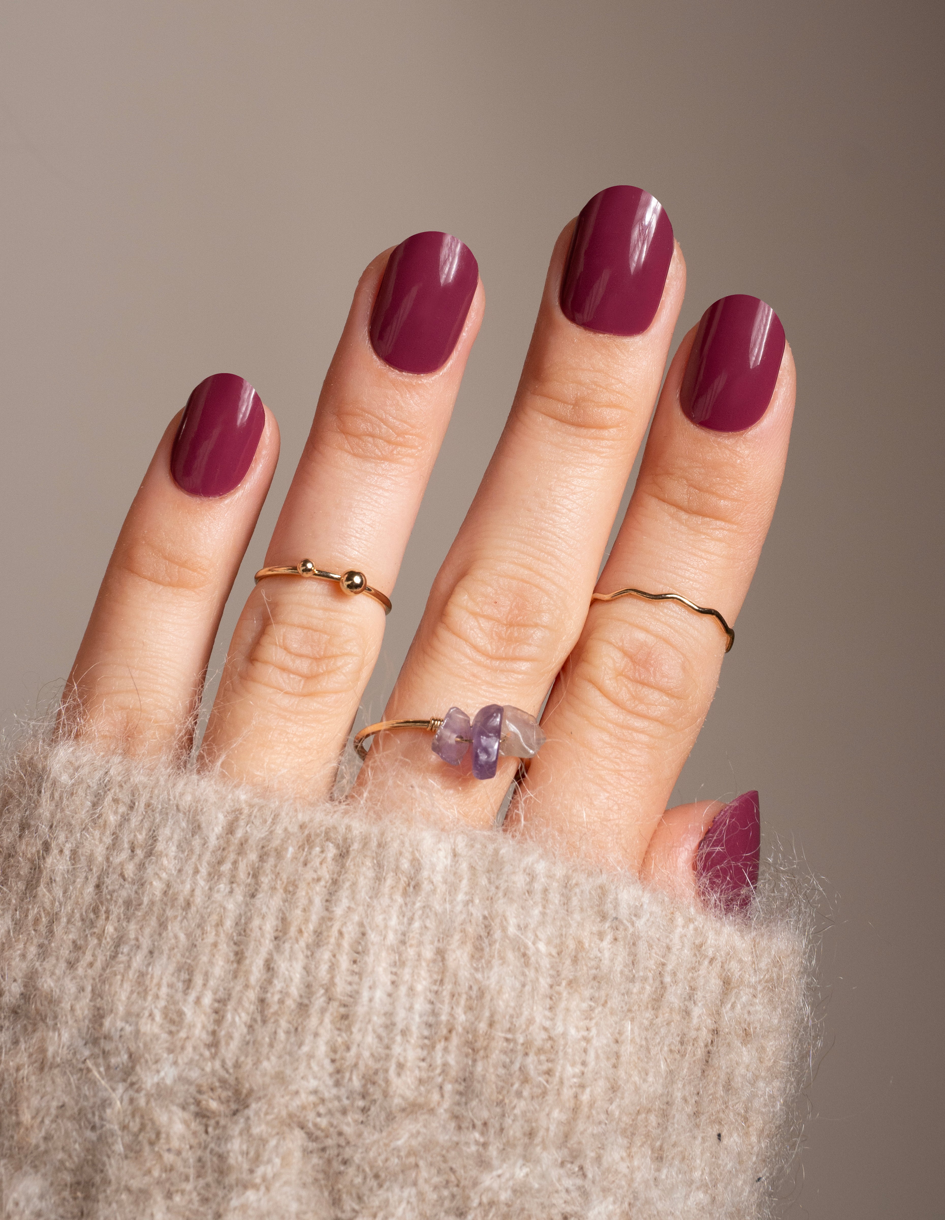 miss-sophie-plum-wine-nagelfolien-pflaumenrot-uni image 3