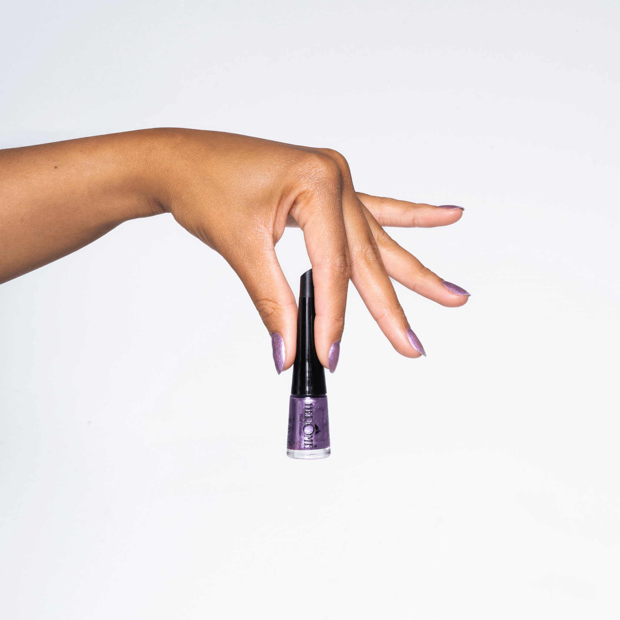 her-me-nagelfarbe-61-zum-mitnehmen-nagellack-4-ml image 2