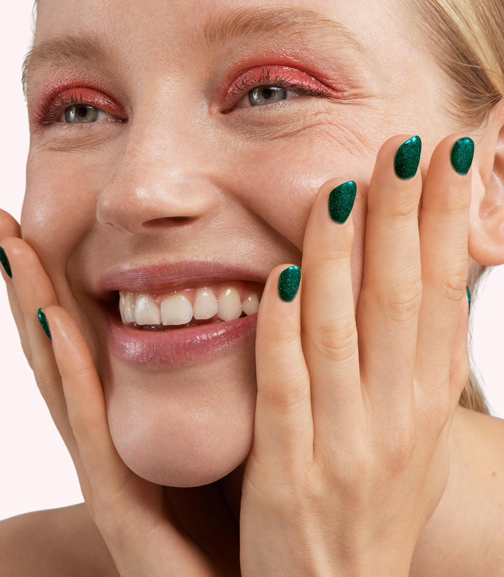 pink-gellac-303-mermaid-green-gel-nagellack image 3