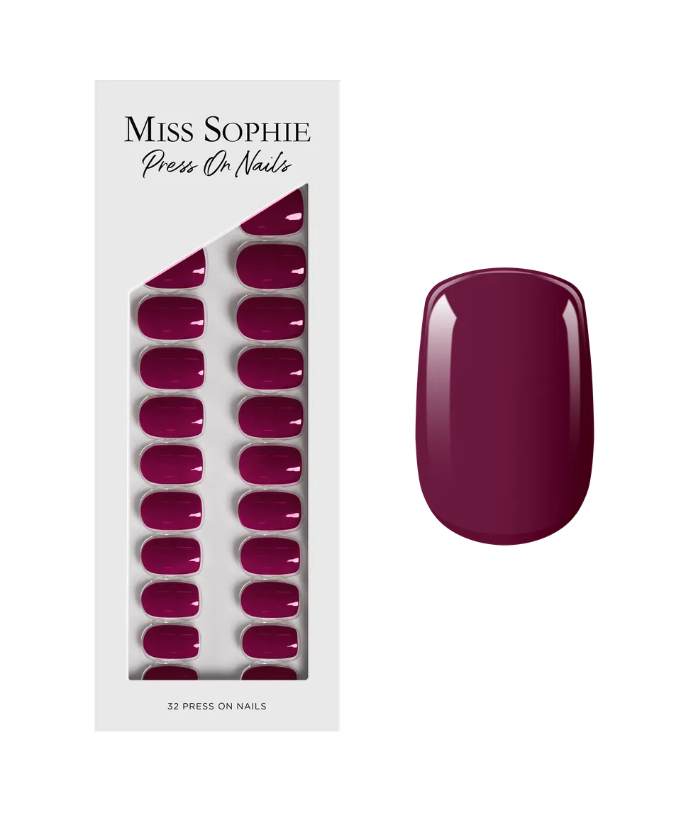 miss-sophie-berry-press-on-n-gel-short-square-beerenton image 1