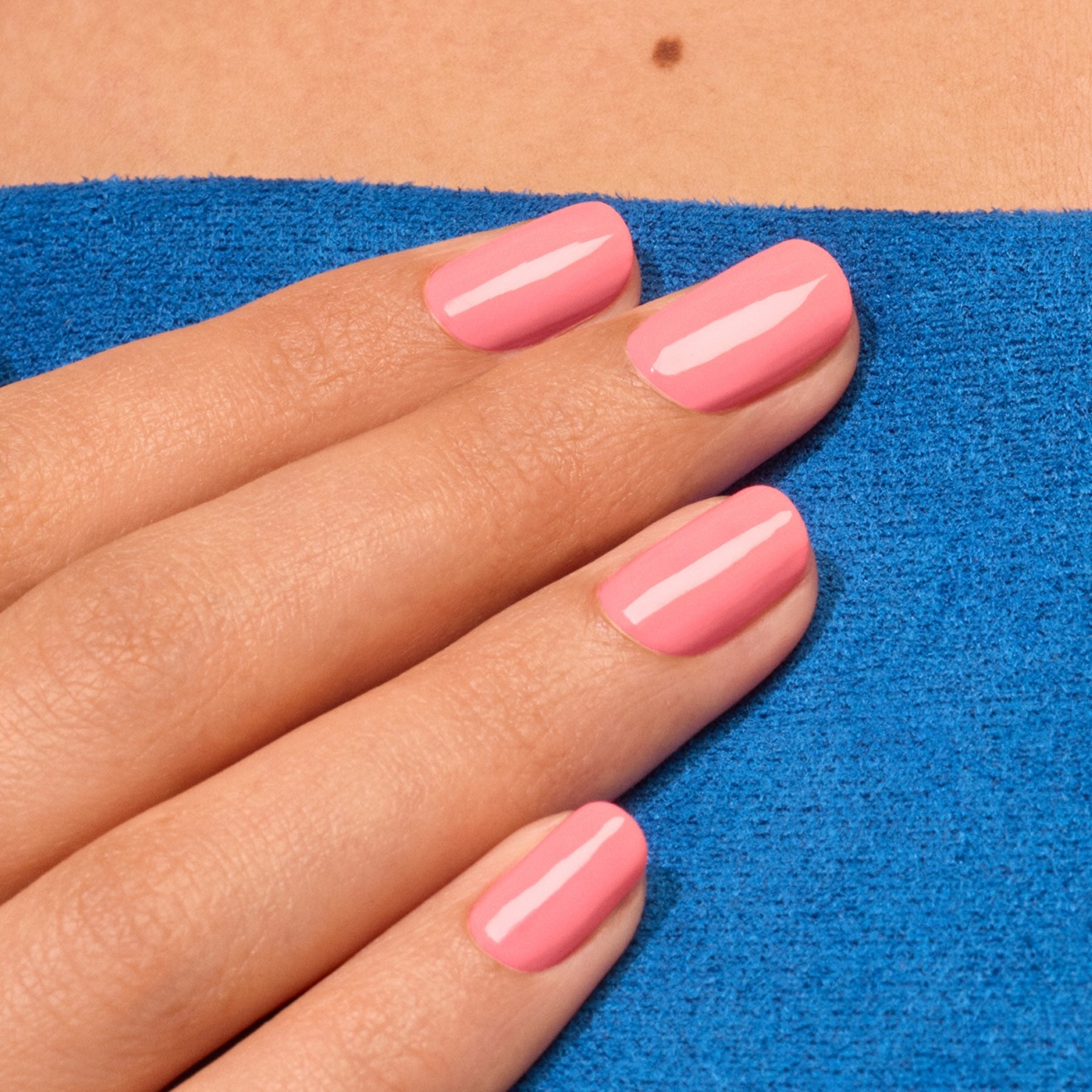 manucurist-green-flash-gel-nagellack-pop image 2