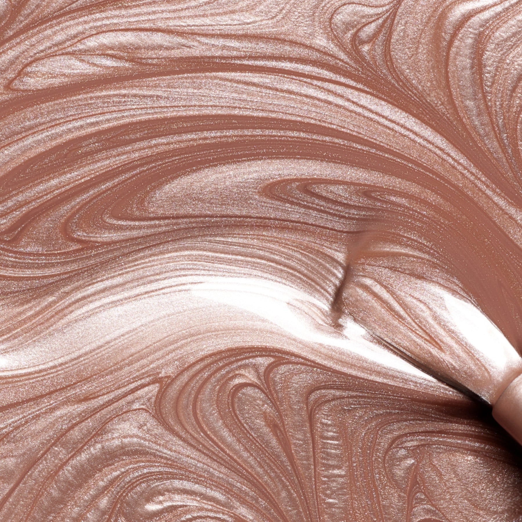 manucurist-green-flash-sandstone-halbpermanenter-nagellack-helles-perlmutt-braun image 4