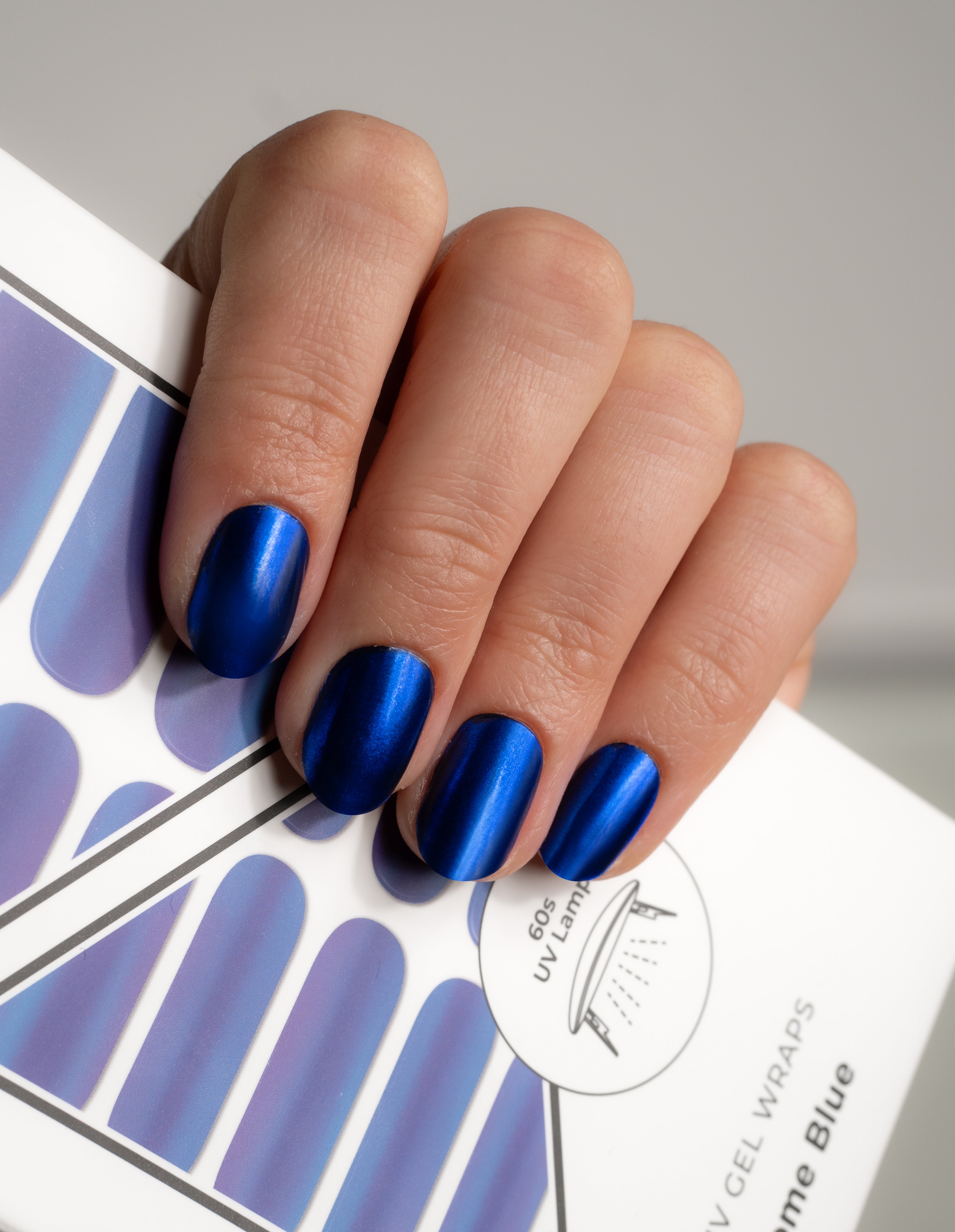 miss-sophie-chrome-blue-uv-gel-nagelfolie-metallisch-blau image 4