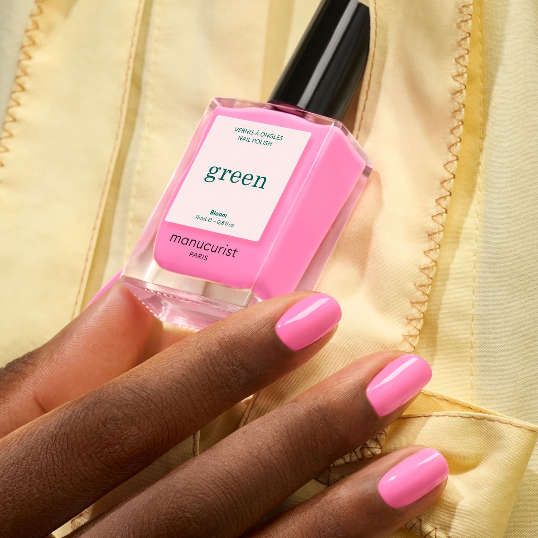 manucurist-green-bloom-neonrosa-nagellack image 2
