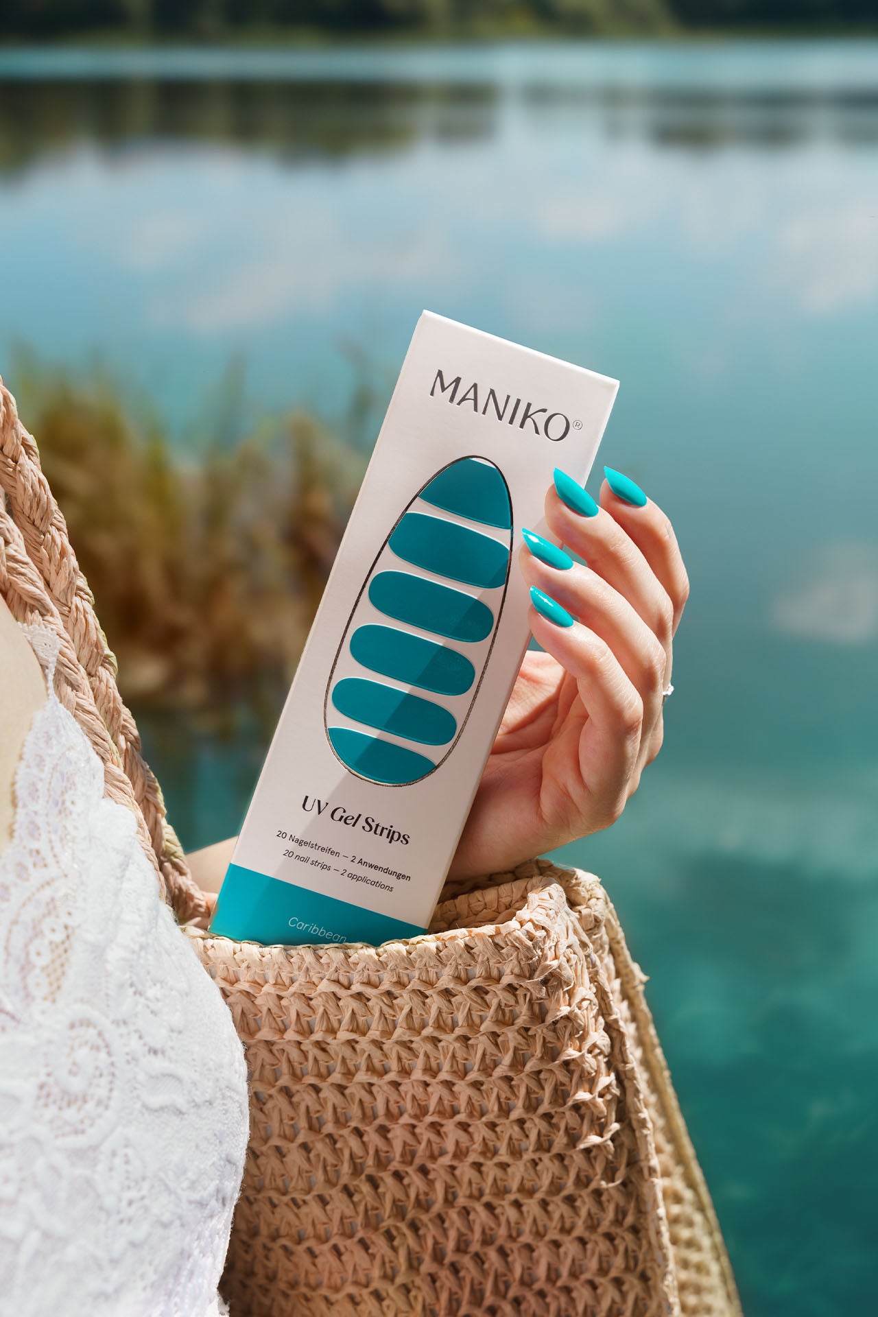 maniko-caribbean-uv-gel-strips image 4