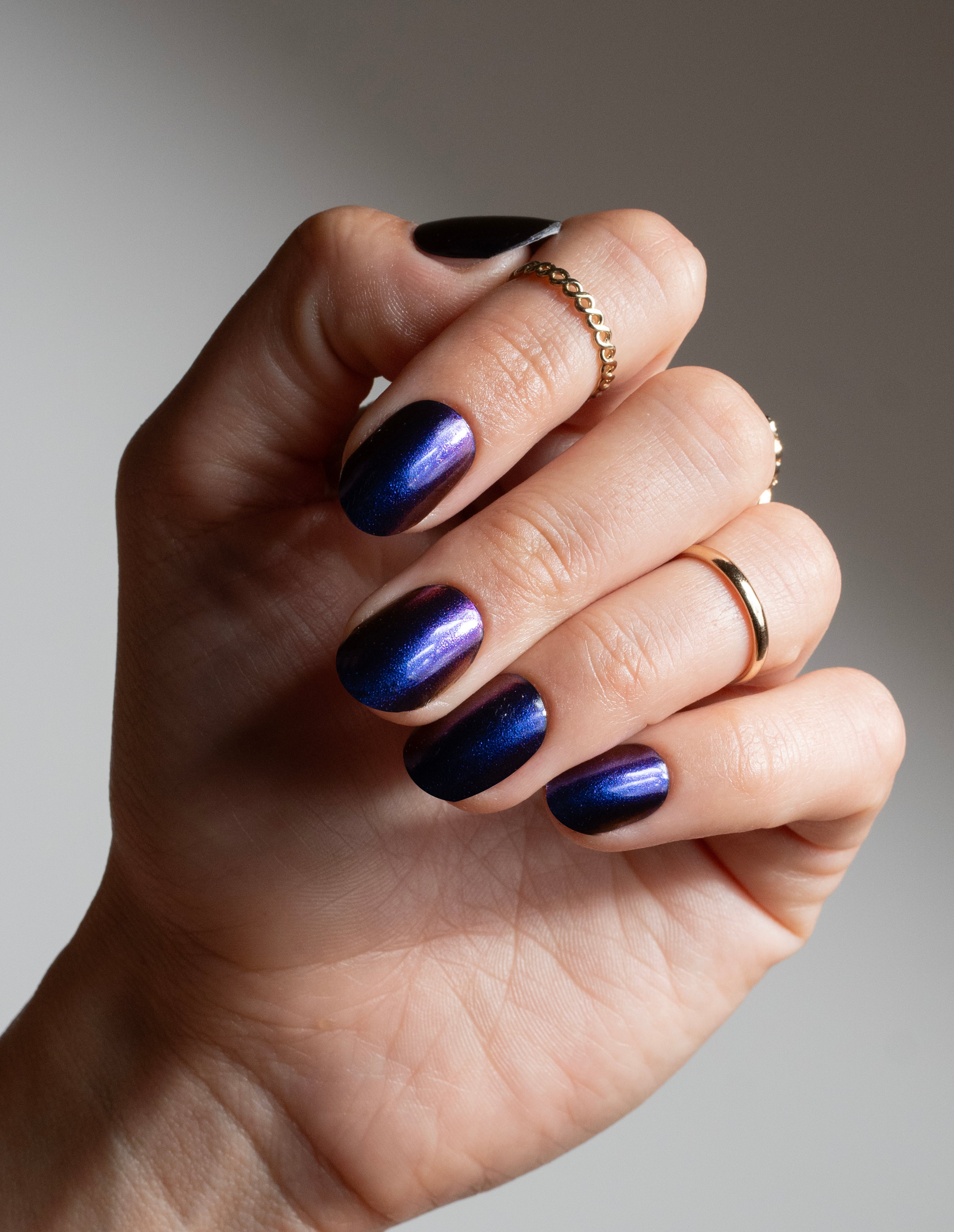 miss-sophie-purple-chrome-uv-gel-wraps image 2