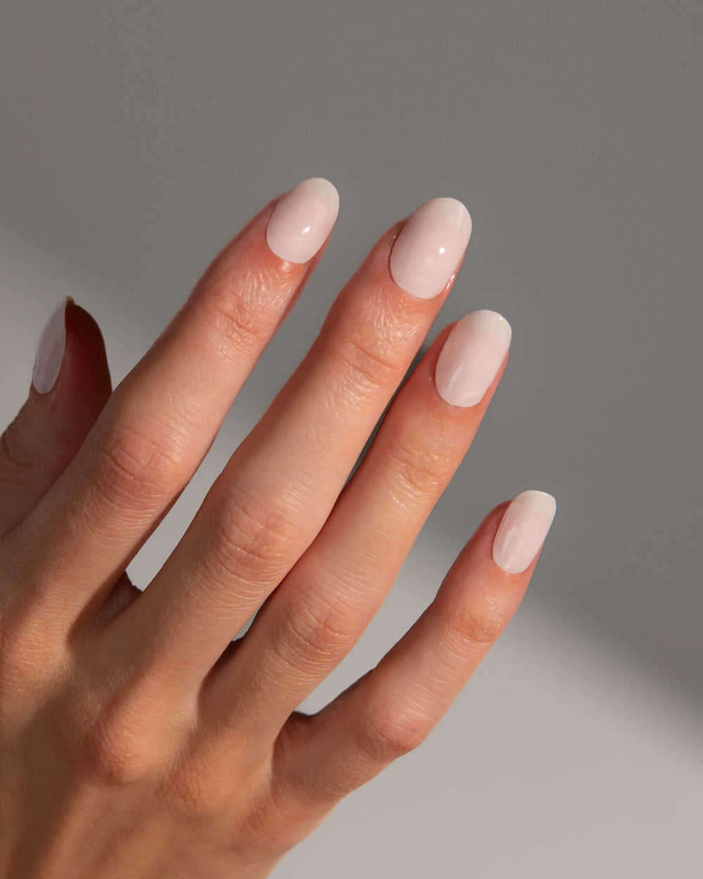 maniko-milky-sheer-uv-gel-strips image 4
