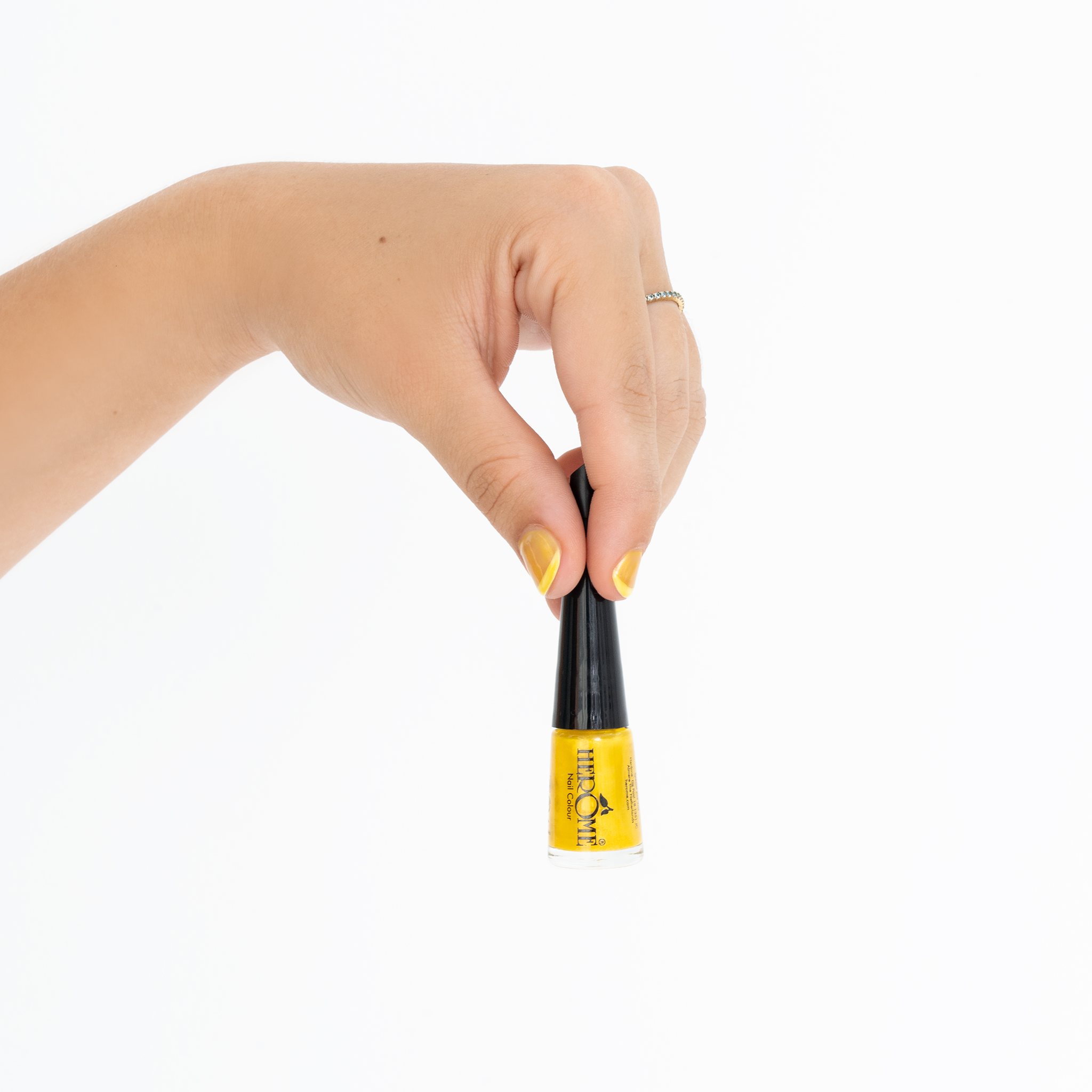 her-me-take-away-nagelfarbe-47-nagellack-4-ml image 2