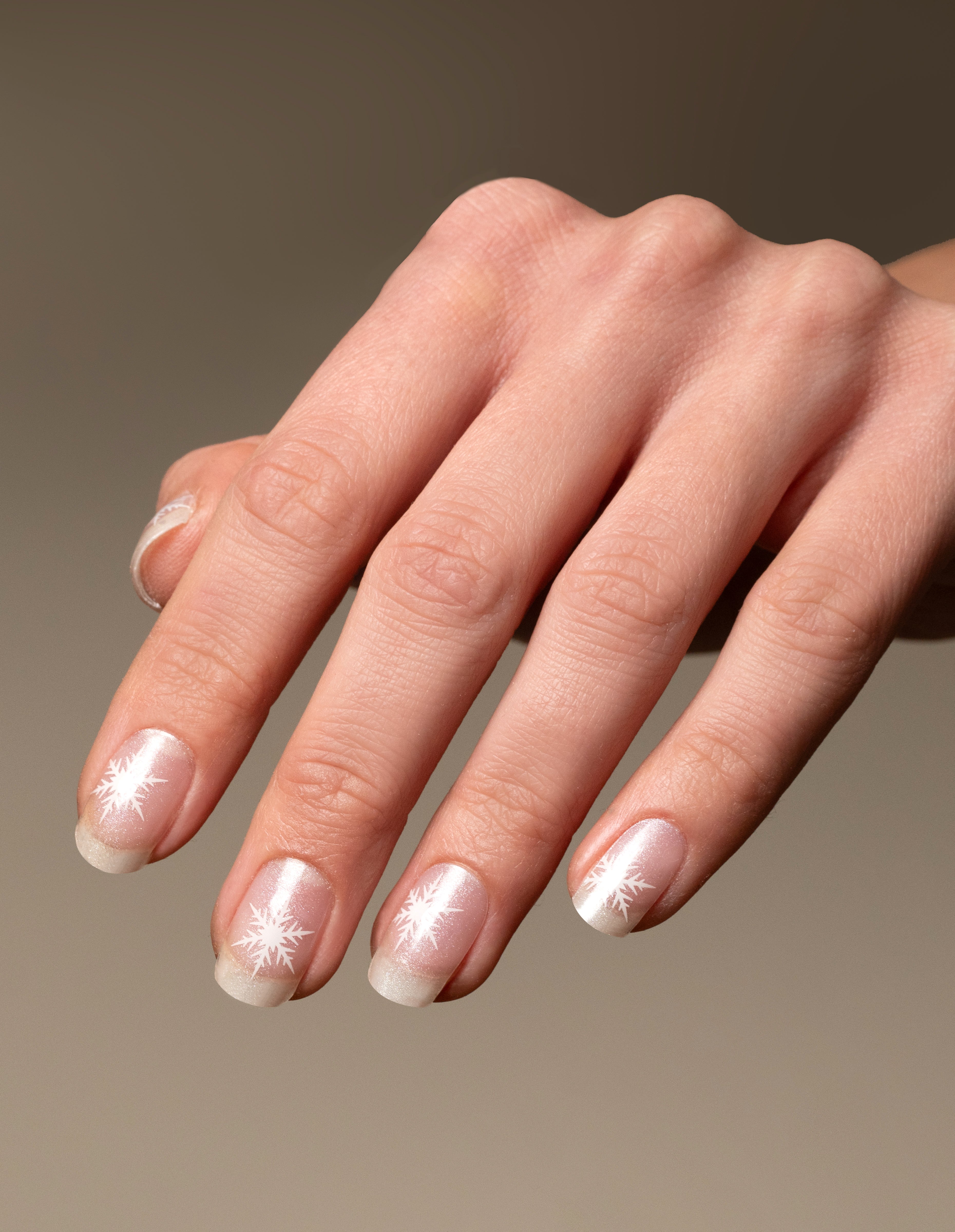 miss-sophie-break-the-ice-nagelfolien image 2