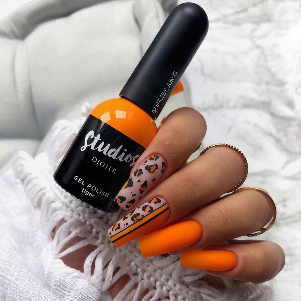 didier-lab-studios-didier-uv-nagellack-tiger-orange-8ml image 6
