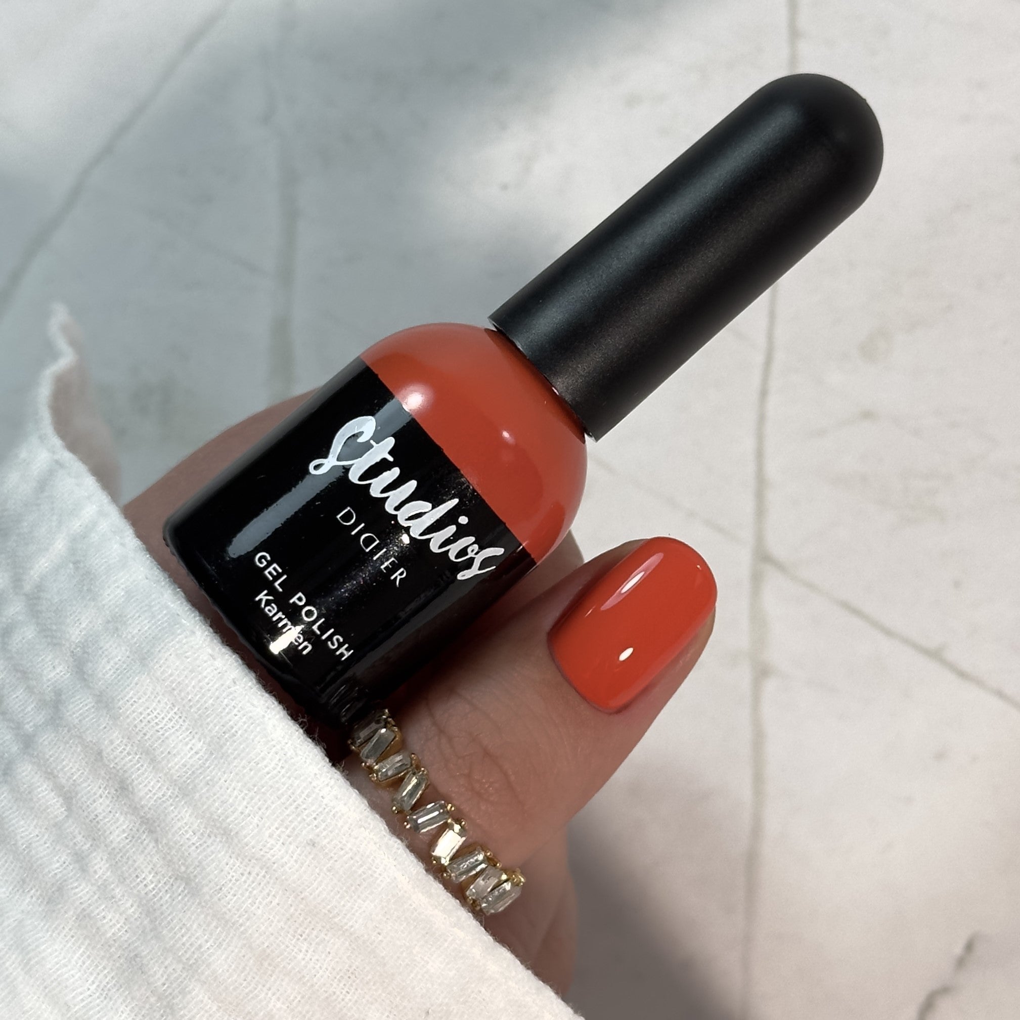 didier-lab-studios-didier-uv-nagellack-karmen-8ml-tpo-frei image 4