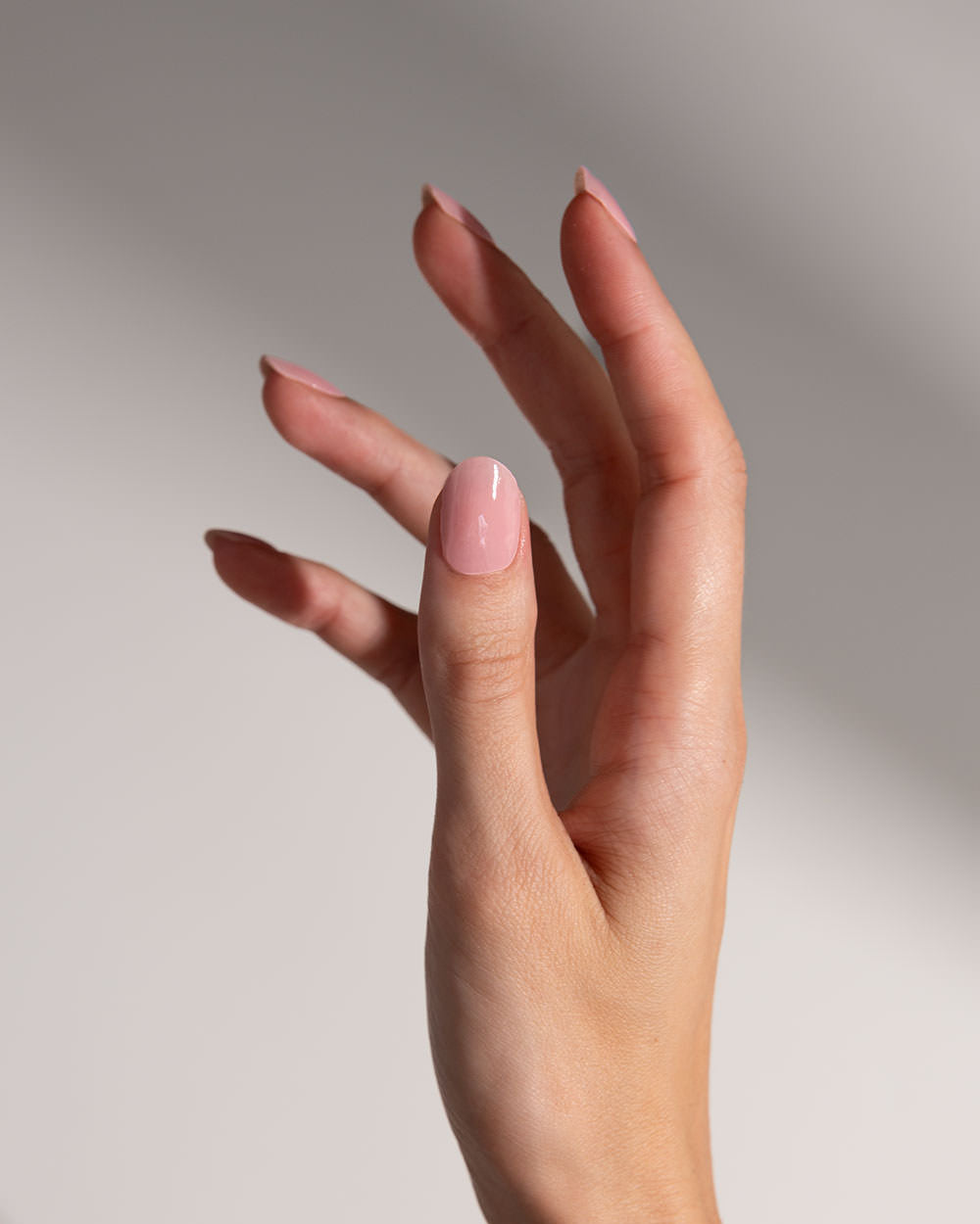 maniko-rosie-sheer-uv-uv-gel-strips-rosa-transparent image 3