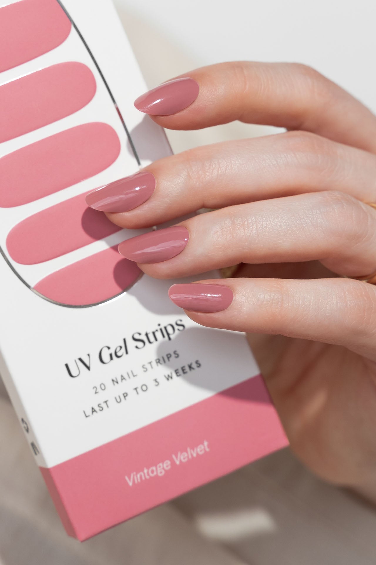 maniko-vintage-velvet-uv-gel-strips-gedecktes-rosa image 5