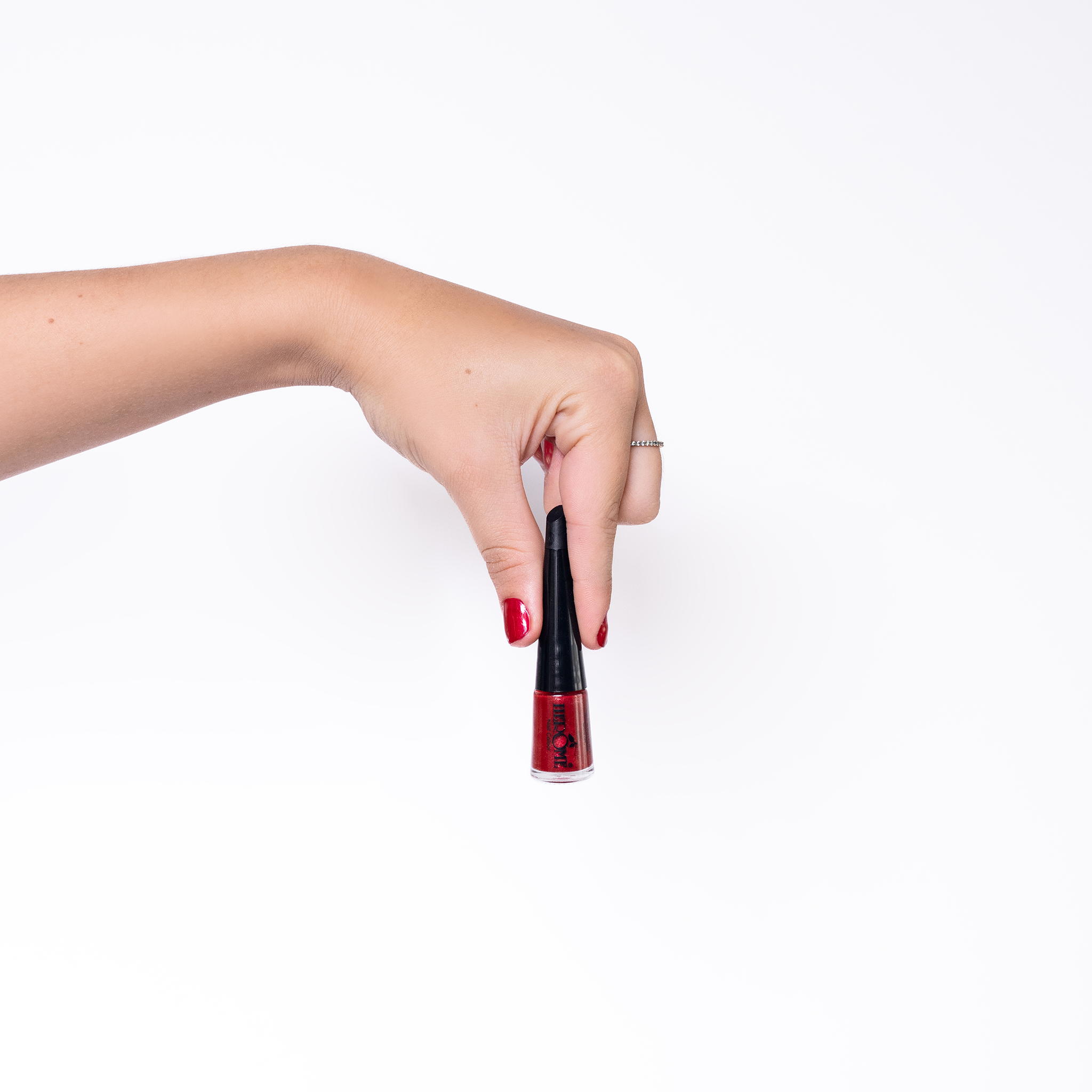 her-me-take-away-nagelfarbe-35-nagellack-4-ml image 2