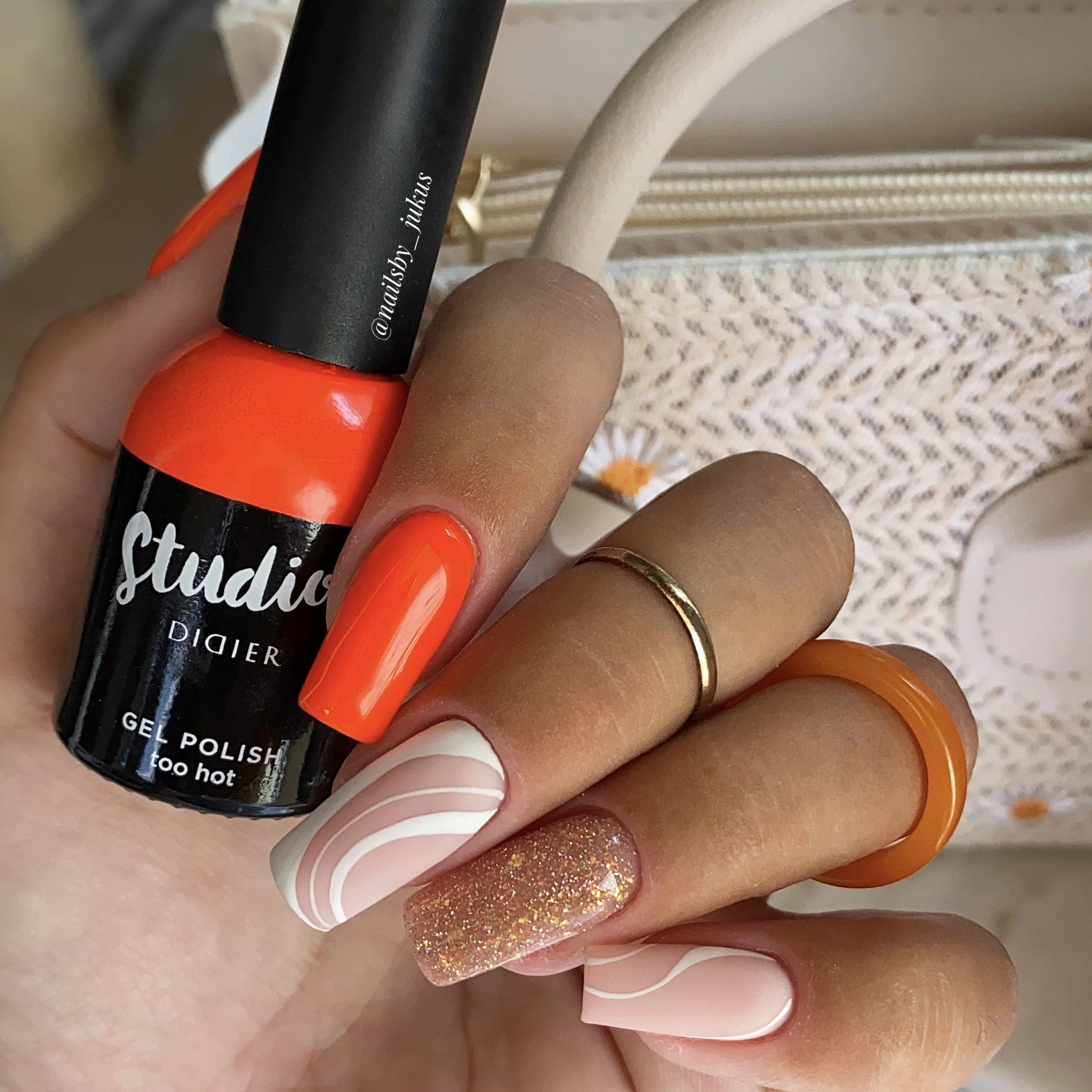 didier-lab-studios-didier-uv-nagellack-too-hot-orange-8ml image 5