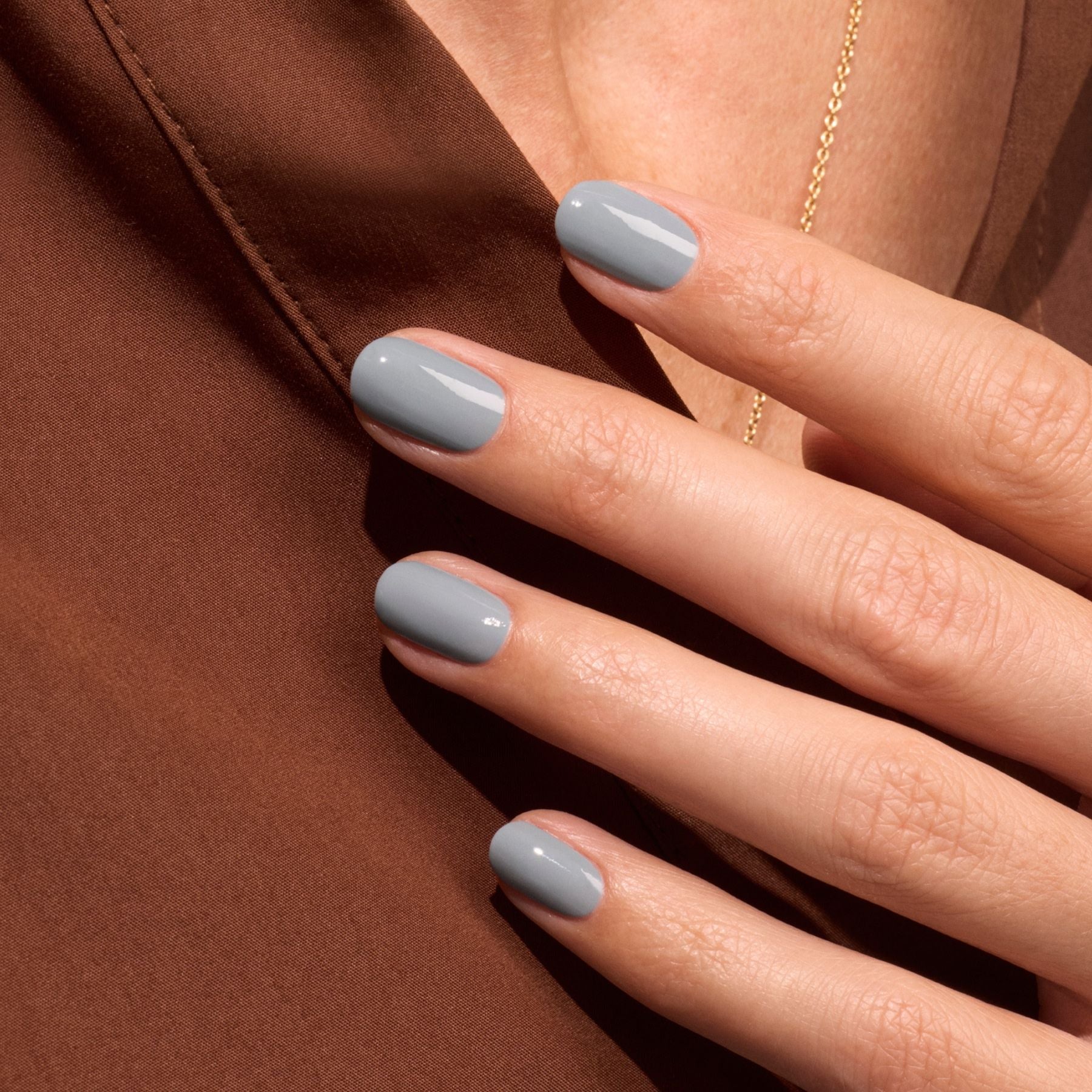 manucurist-green-mist-grey-nagellack-blau-grau image 4