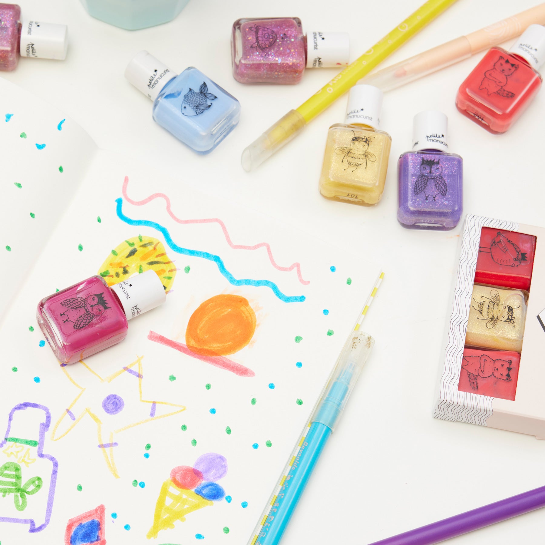manucurist-joy-der-b-r-pfirsich-glitzer-kindernagellack image 4