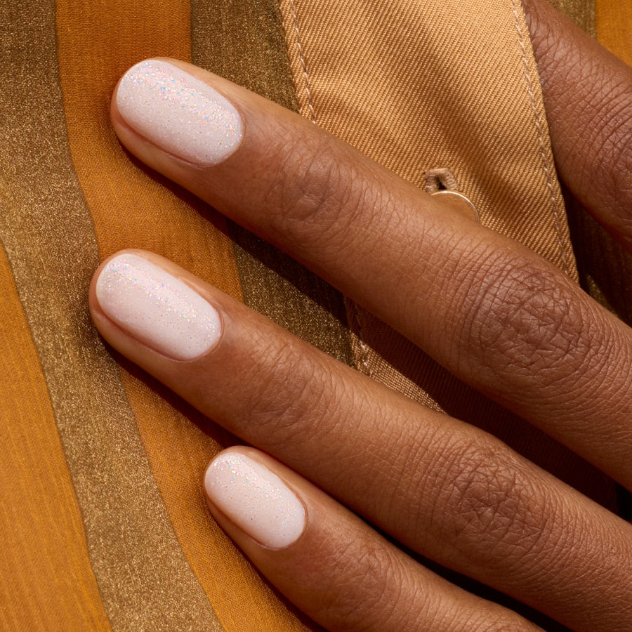 manucurist-green-flash-led-nagellack-nebula-holografisch-milchwei image 2