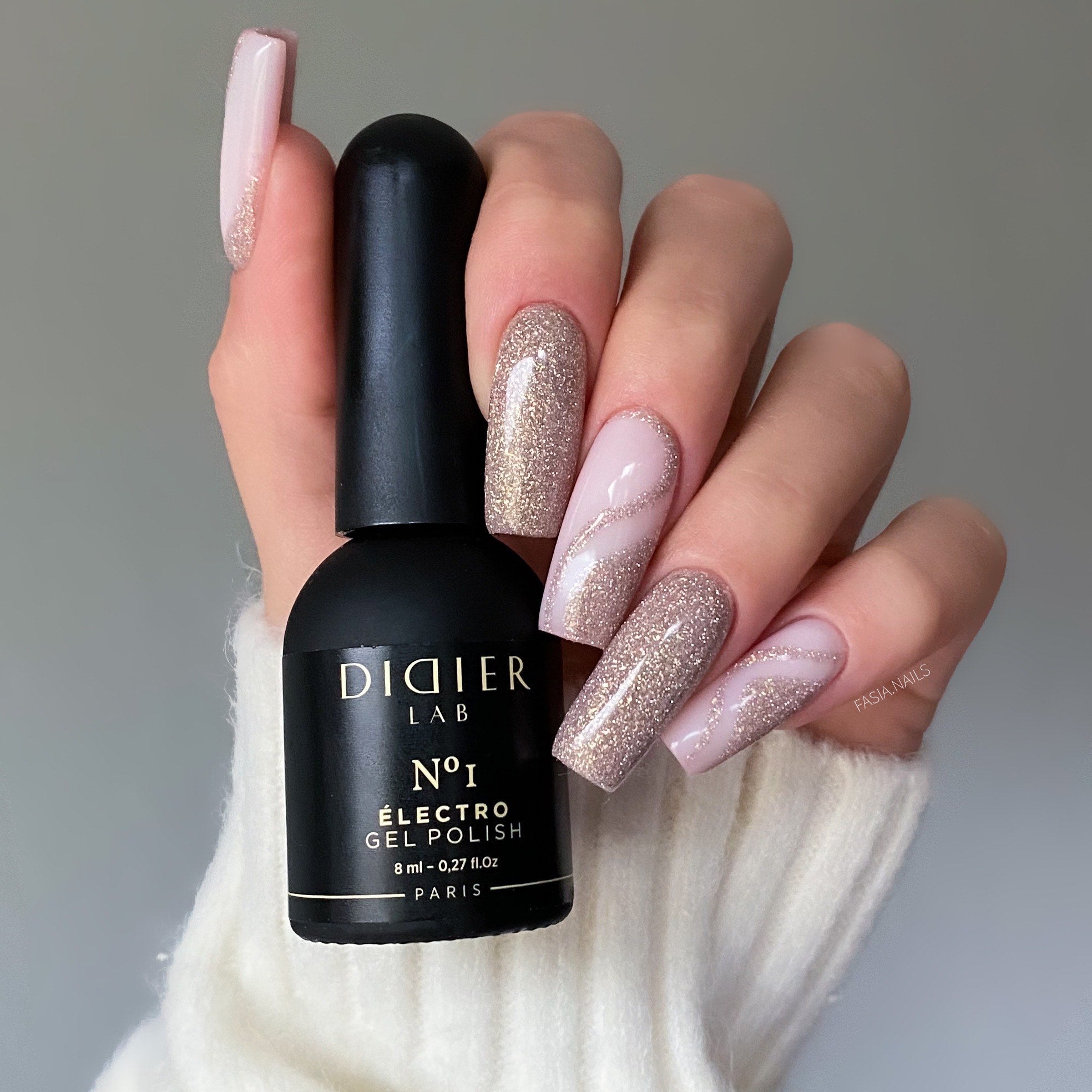 didier-lab-electro-no1-uv-nagellack-gold-holografisch-8ml image 5