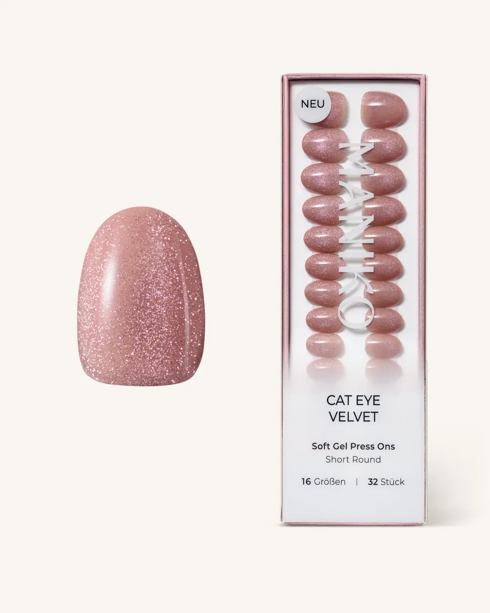 maniko-cat-eye-velvet-soft-gel-press-ons-short-round image 1