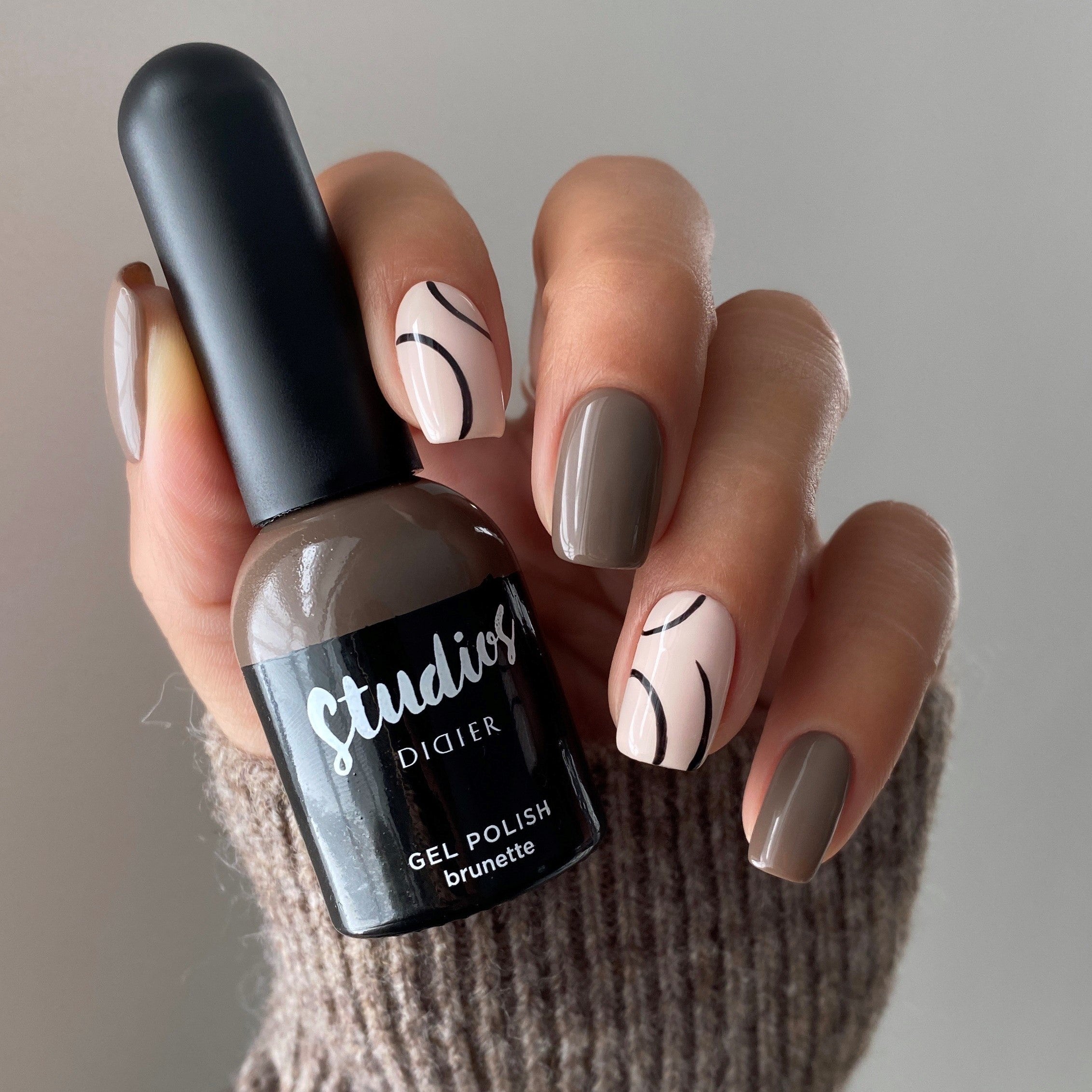 didier-lab-studios-didier-uv-gellack-brunette-8ml image 2