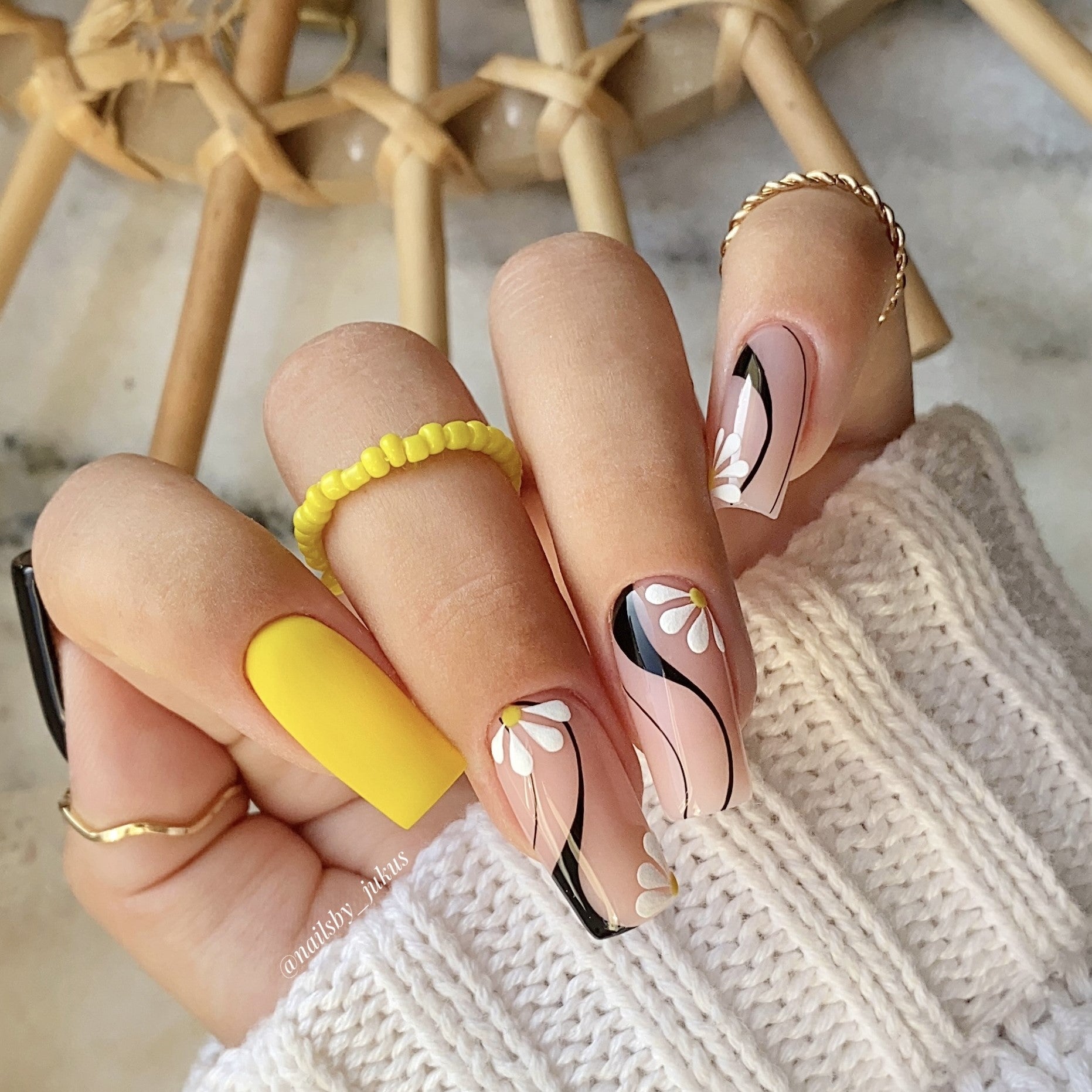 didier-lab-studios-uv-nagellack-canary-yellow-hema-tpo-frei-8-ml image 5
