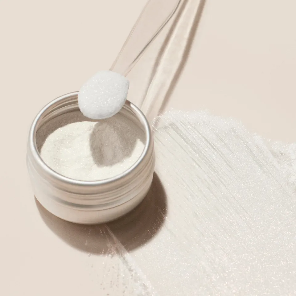 manucurist-white-glazed-puder-effekt-nagel-puder image 1