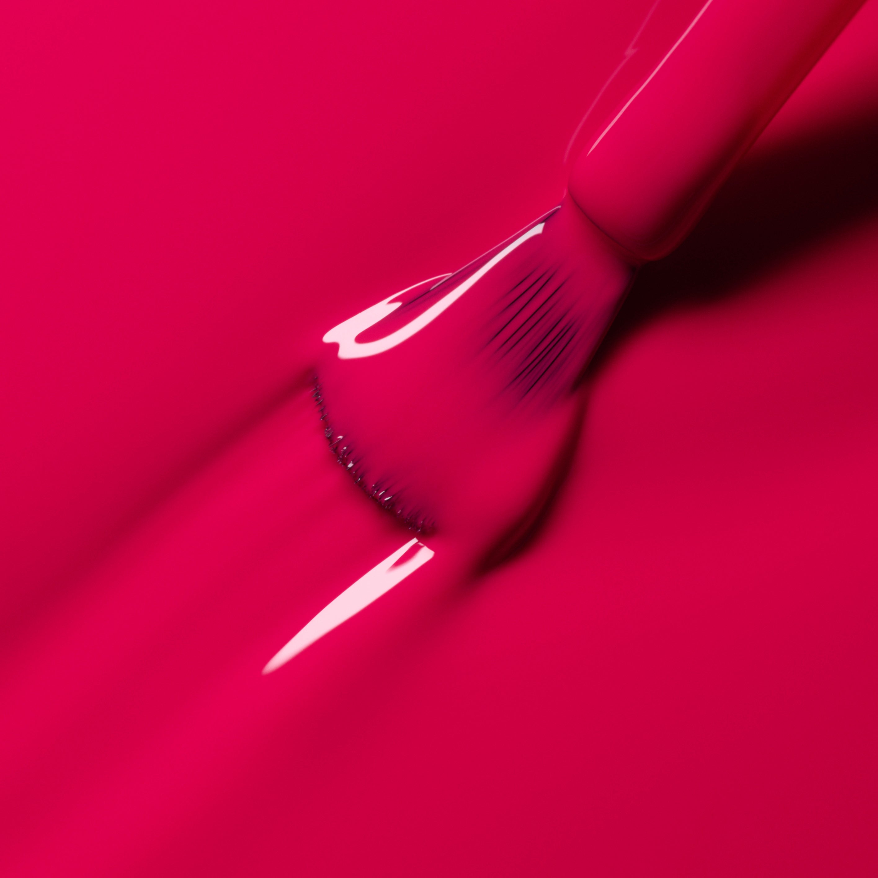 manucurist-green-flash-pfingstrose-himbeerrosa-gel-lack image 3