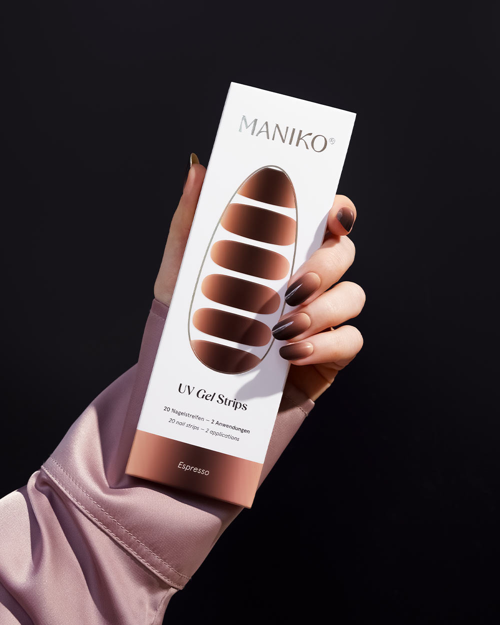 maniko-espresso-uv-gel-strips-creme-zu-dunkelbraun-verlauf image 4