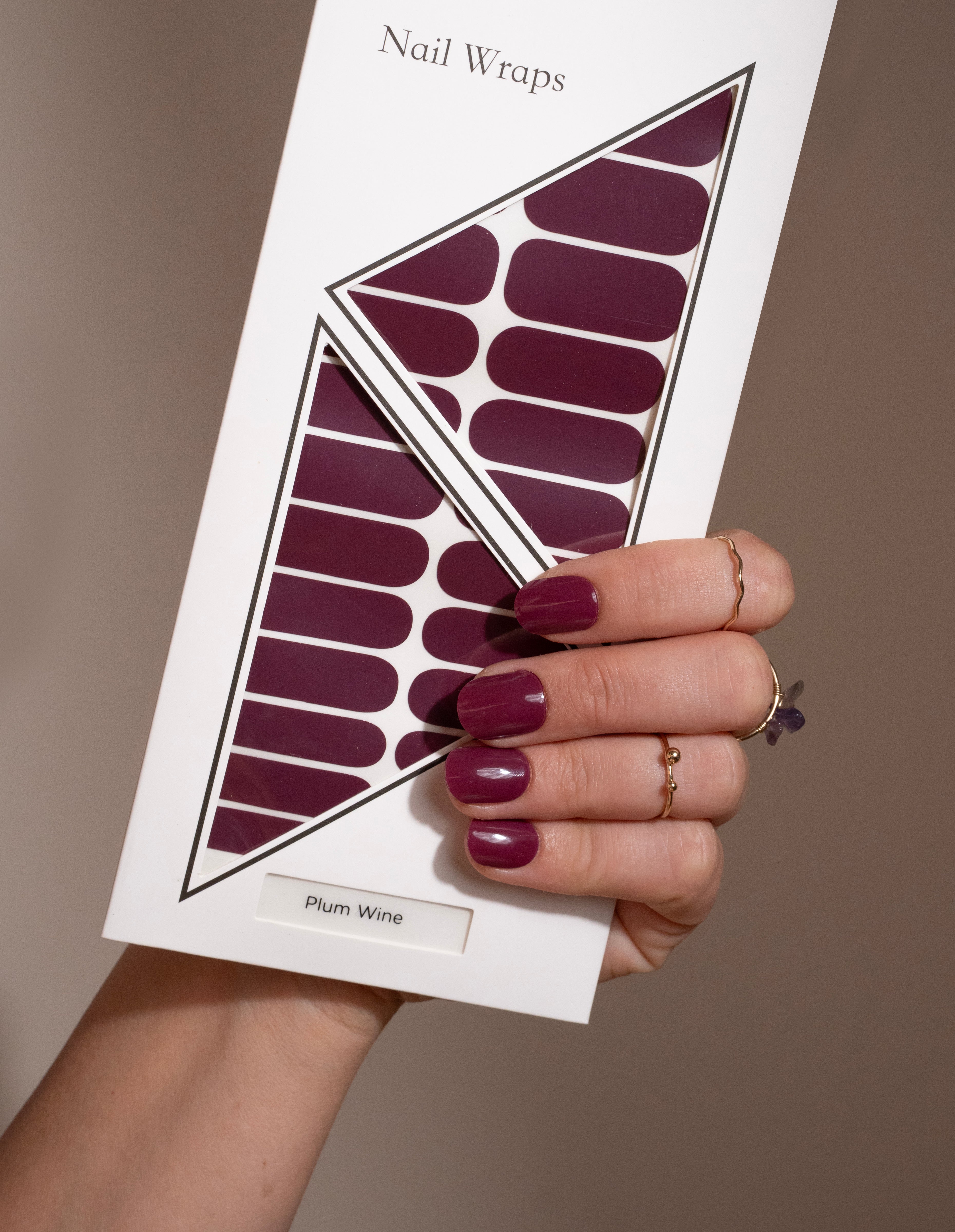 miss-sophie-plum-wine-nagelfolien-pflaumenrot-uni image 4