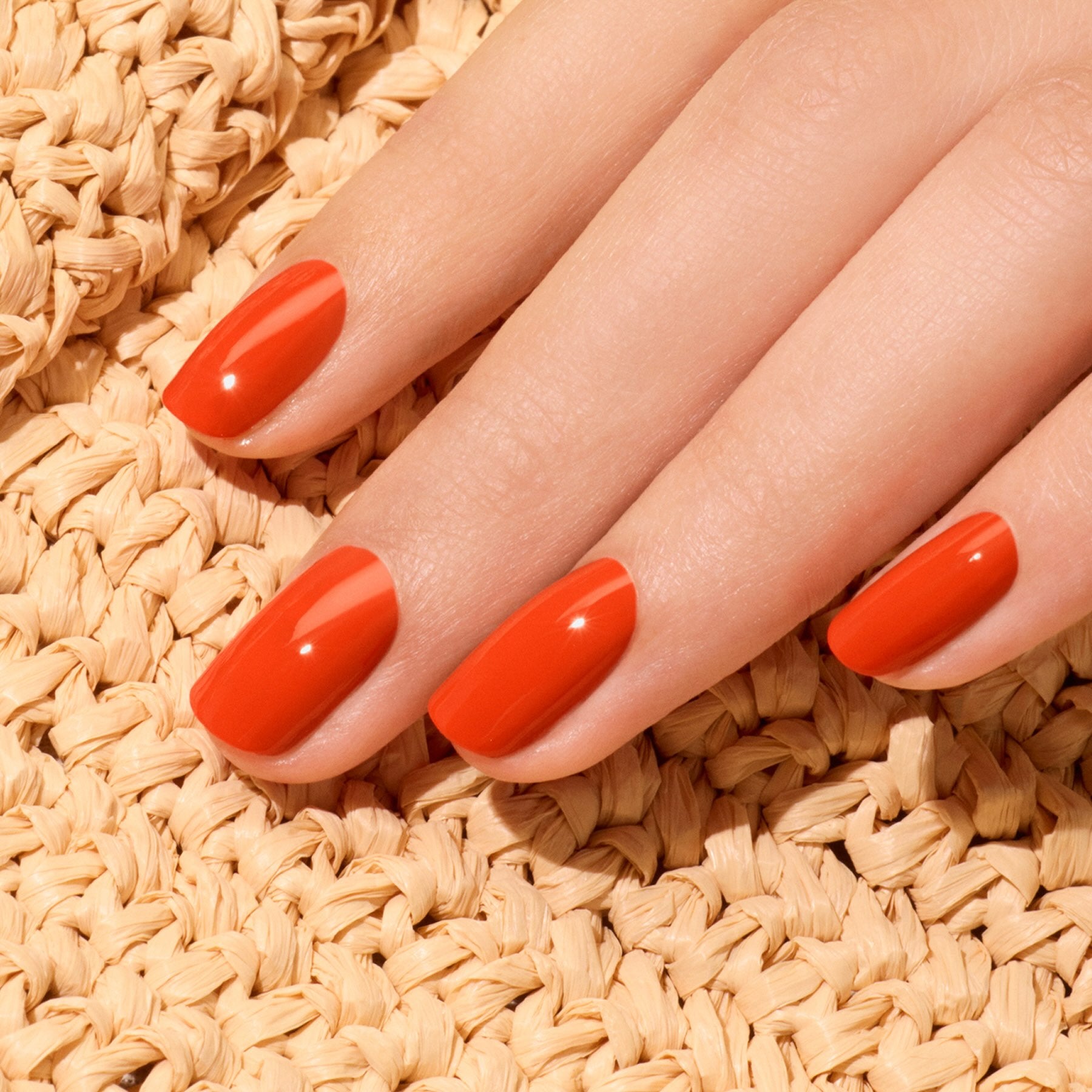 manucurist-green-flash-gel-nagellack-coral-reef-orangerot image 2