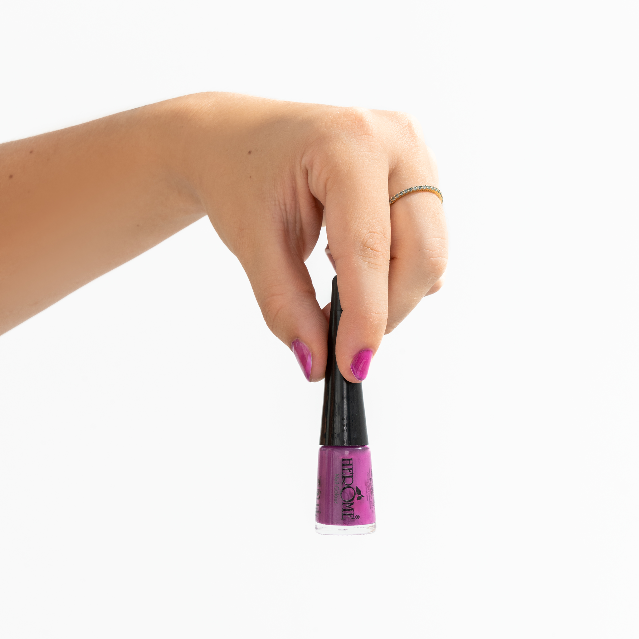 her-me-nagelfarbe-62-zum-mitnehmen-take-away-nagellack-4-ml image 2