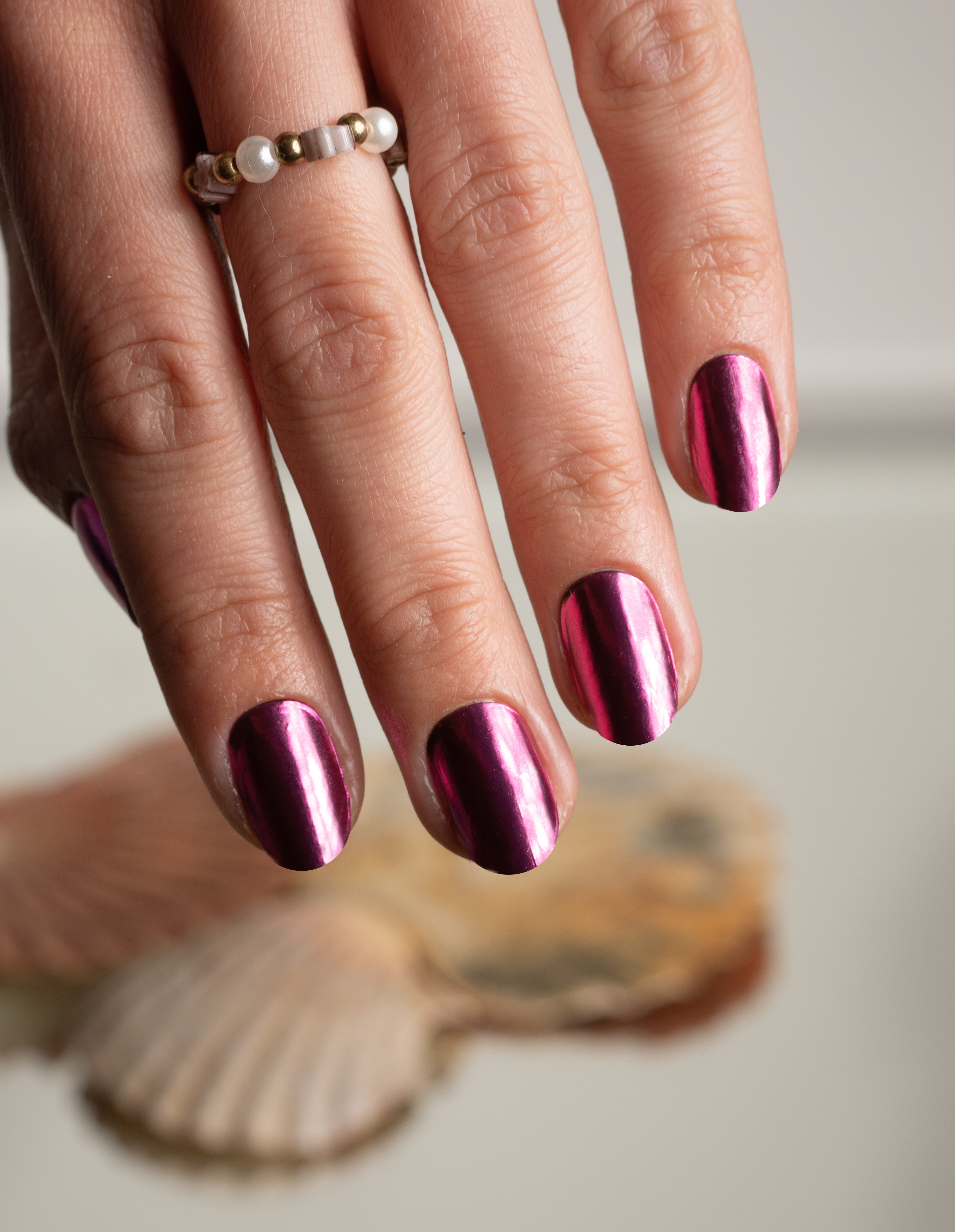 miss-sophie-chrome-magenta-uv-uv-gel-wraps-chrome-finish image 4