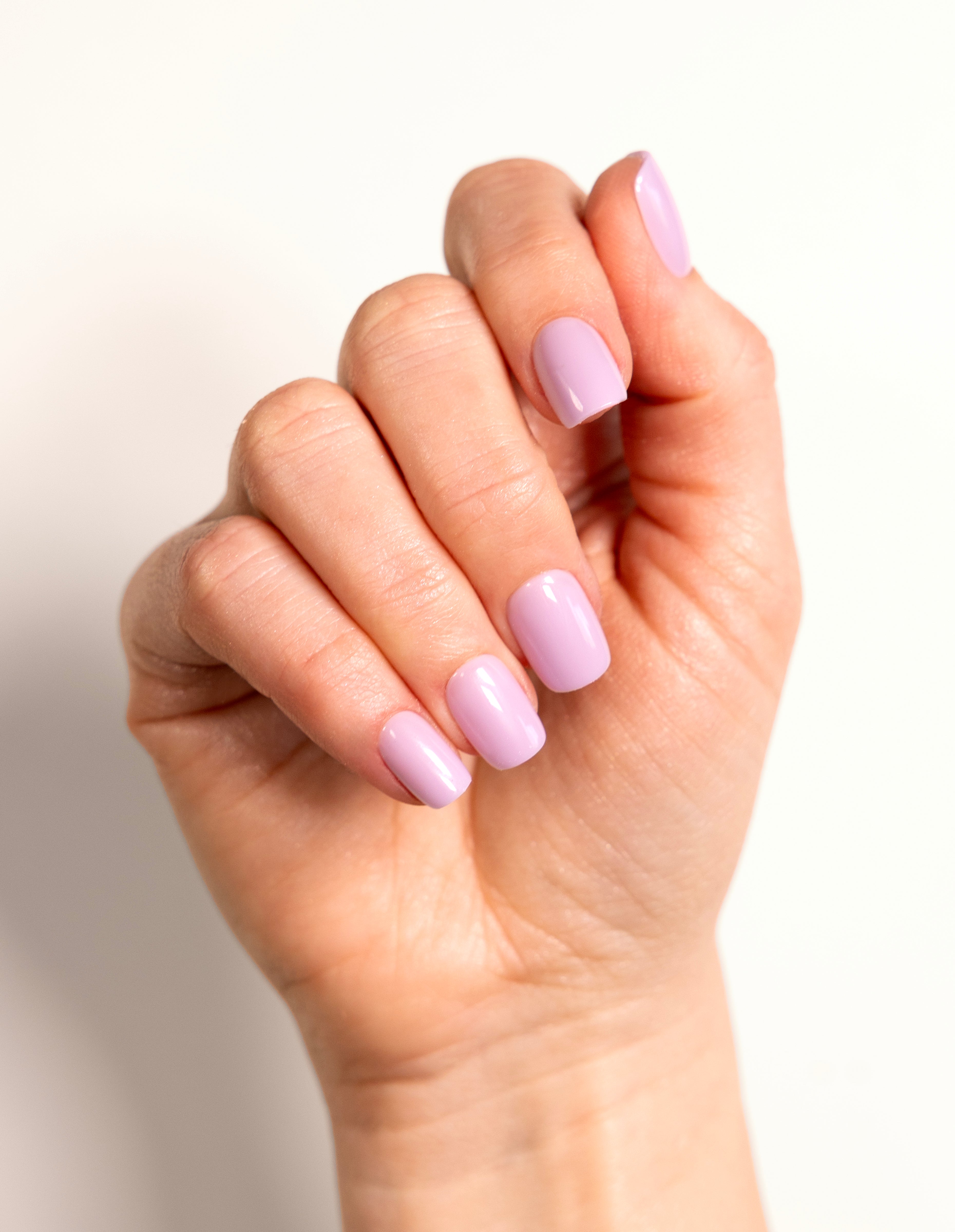 miss-sophie-petit-macaron-press-on-nails-short-square image 2