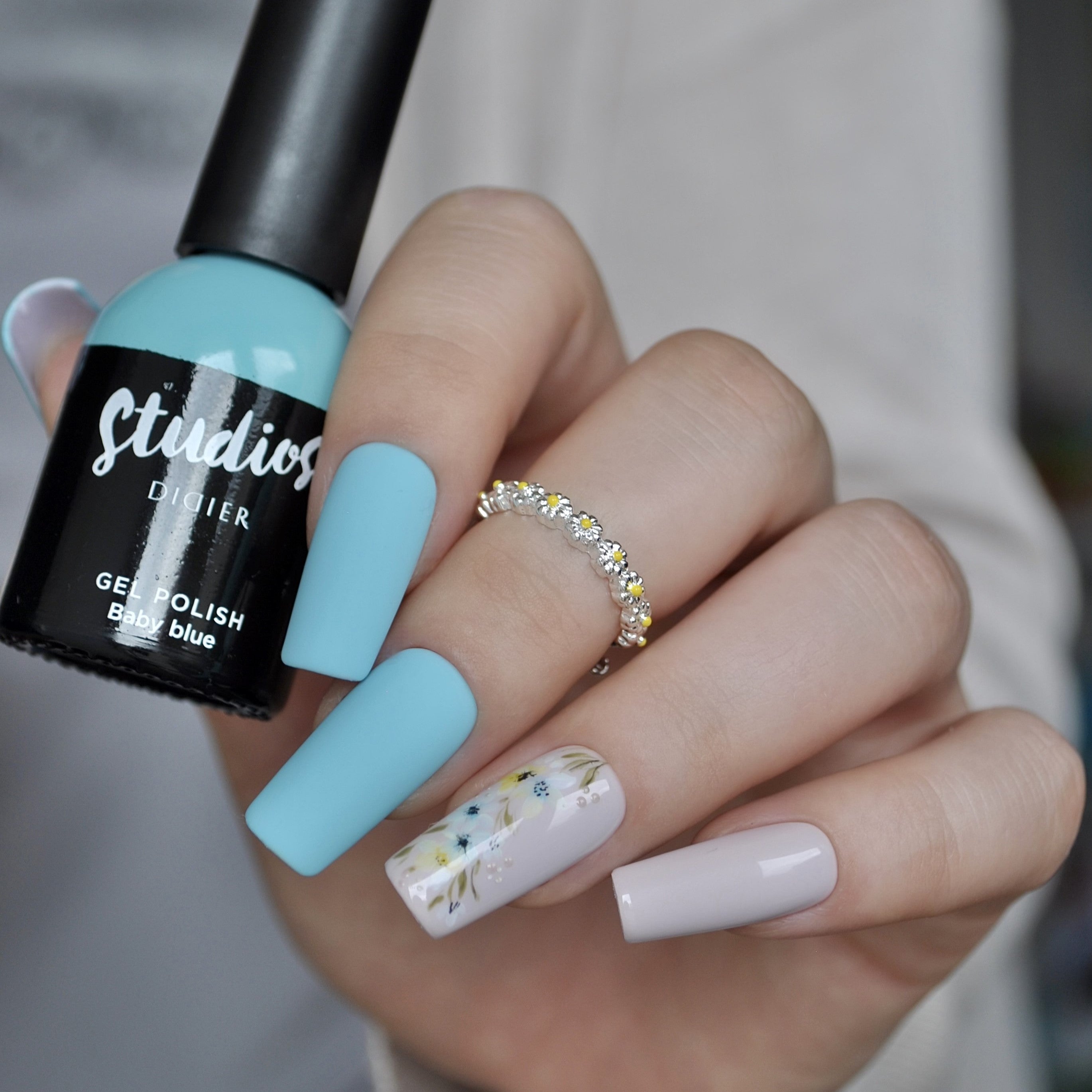 didier-lab-studios-didier-uv-nagellack-baby-blue-8-ml image 4