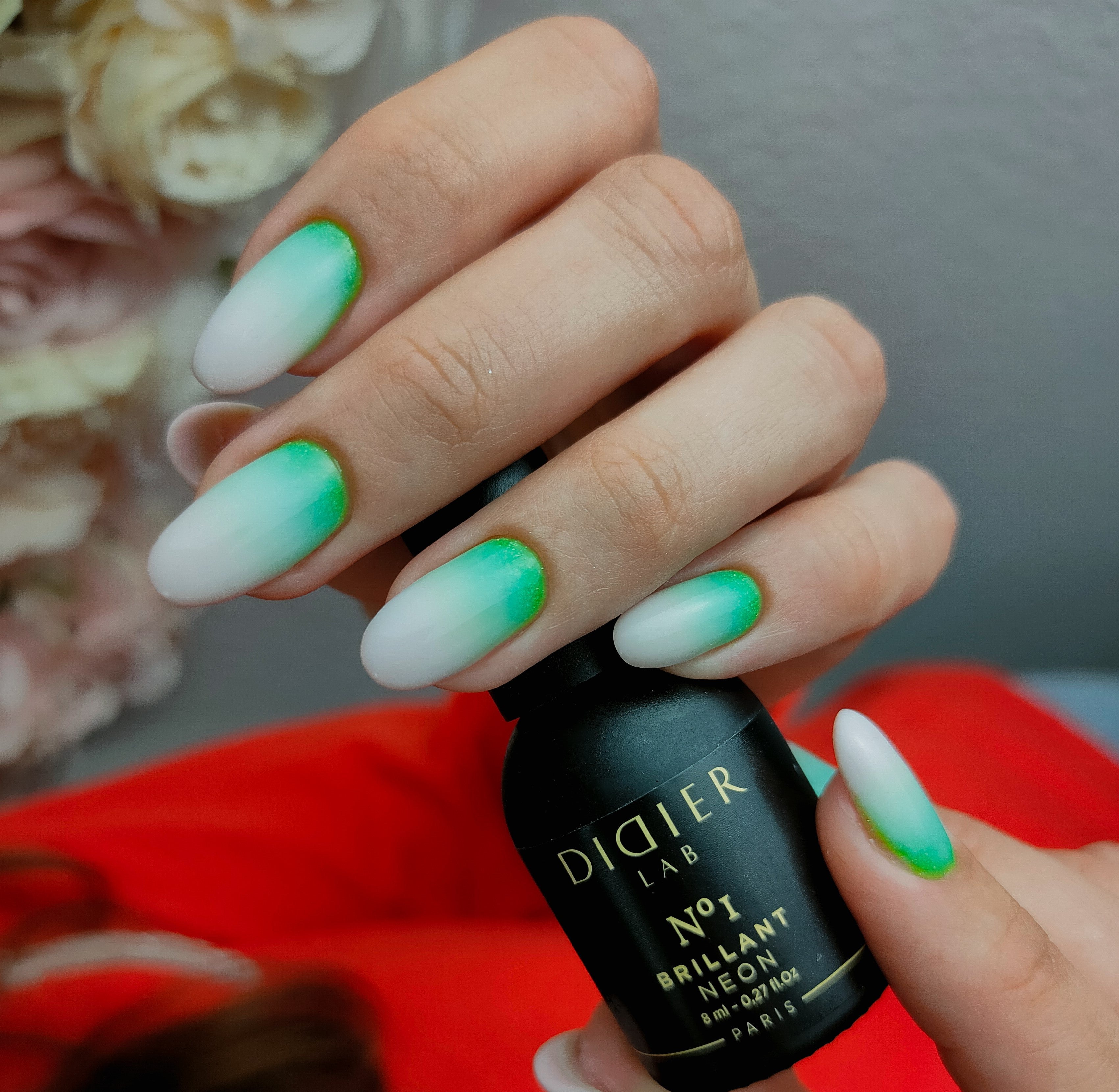didier-lab-brillant-neon-uv-nagellack-no1-lime-8ml image 5
