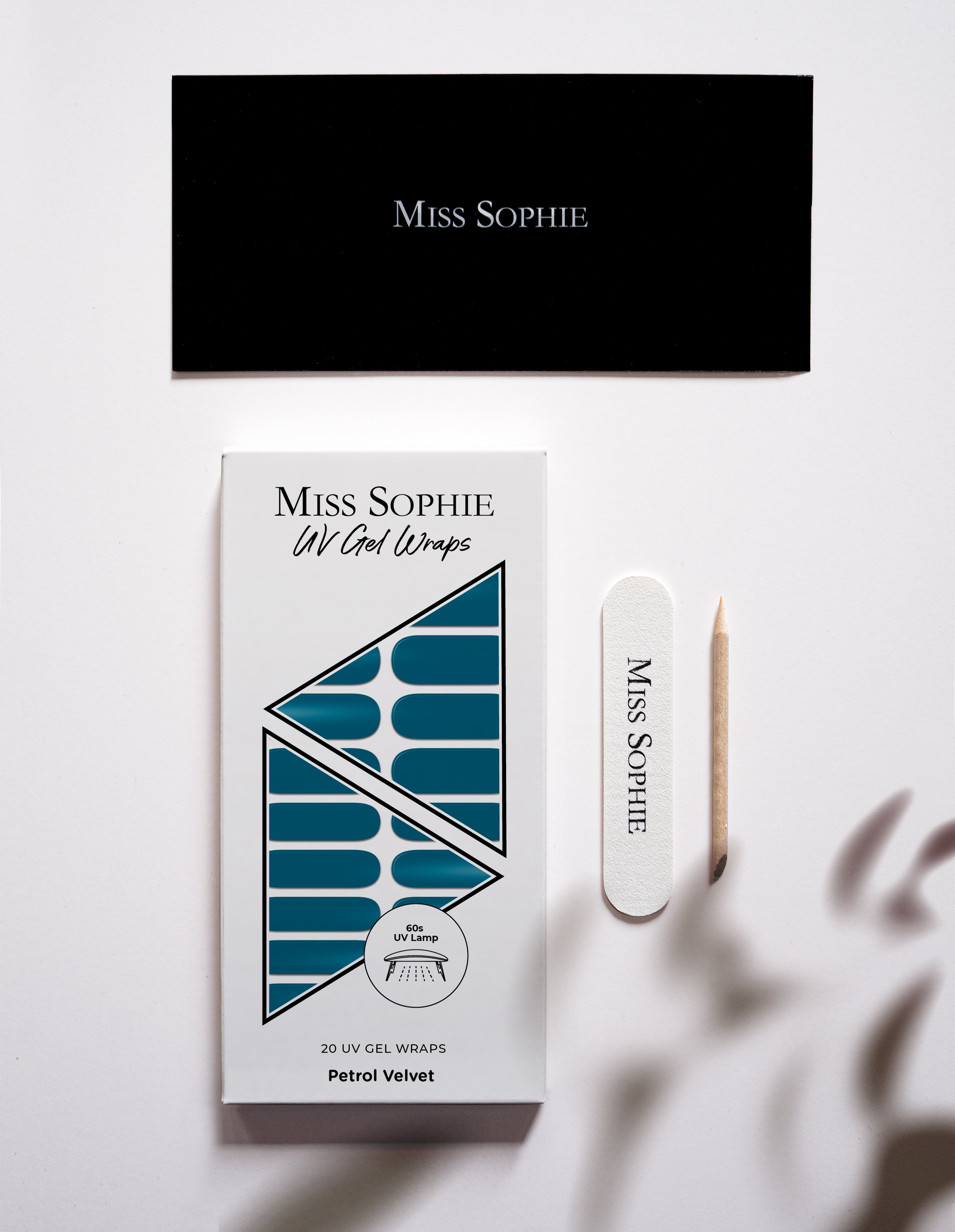 miss-sophie-petrol-velvet-uv-gel-nagelfolie-tiefes-petrol image 4