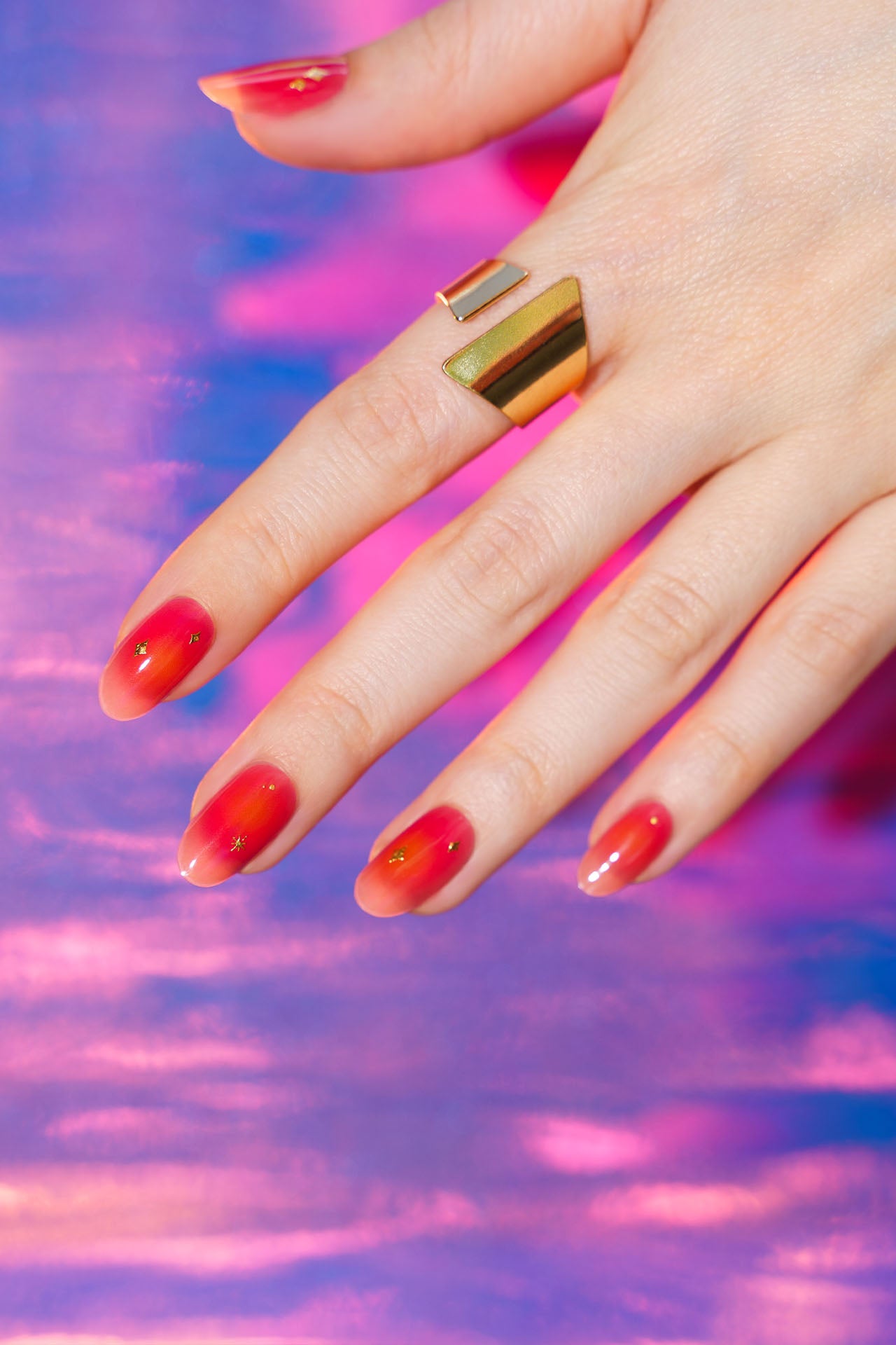 maniko-sunset-aura-uv-uv-gel-strips image 2