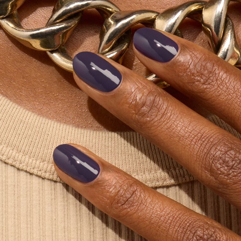 manucurist-green-nagellack-queen-of-night-violett-grau image 2