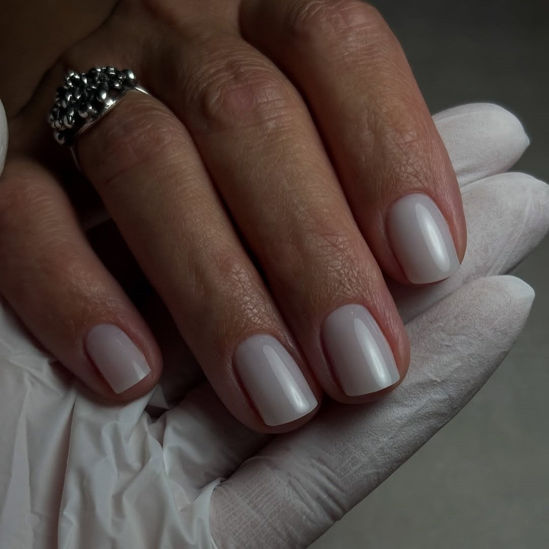 didier-lab-clean-nails-manik-re-set-biab-milky-soft-strong-base-top-milky-white image 2