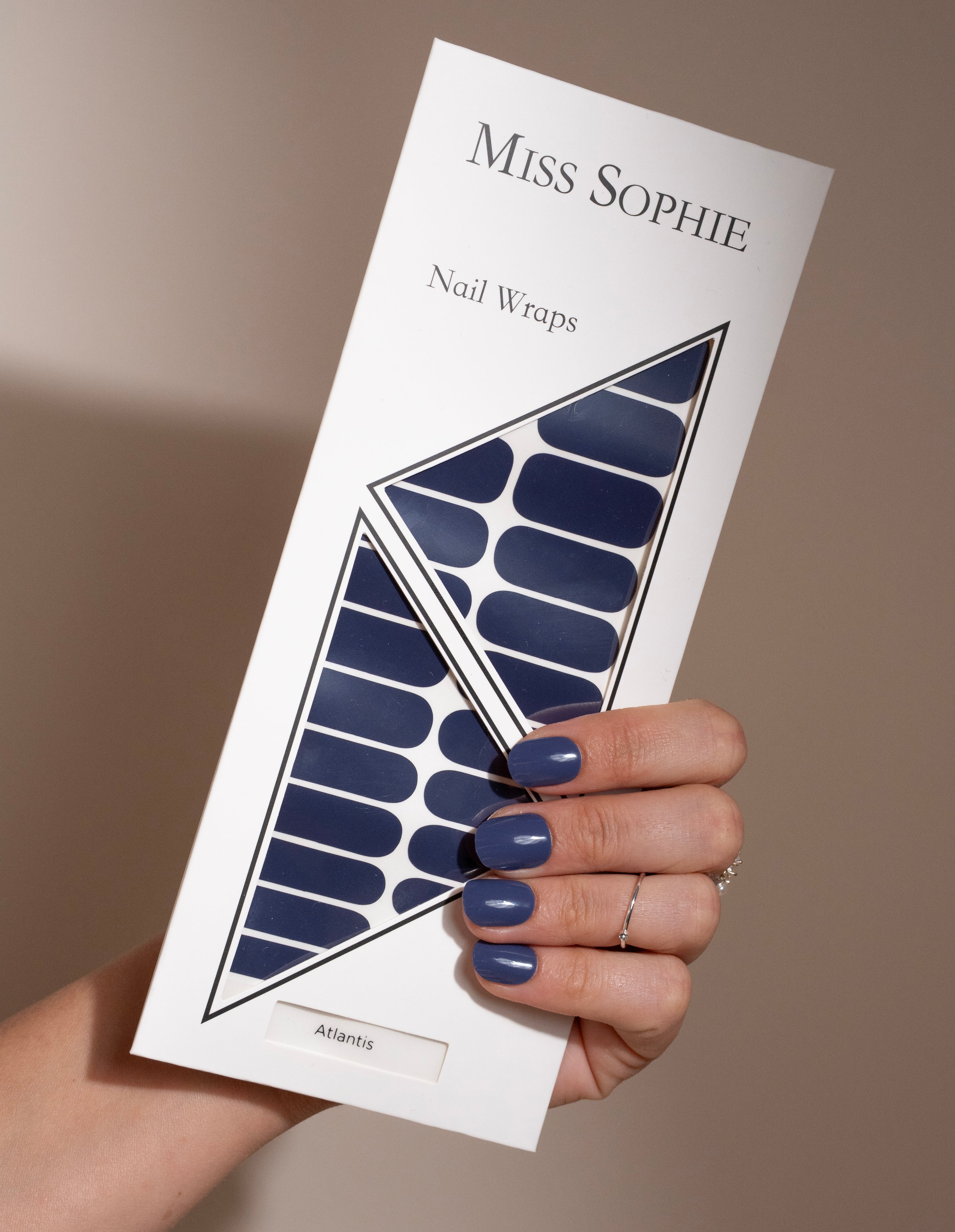 miss-sophie-atlantis-nagelfolien-herbst image 4