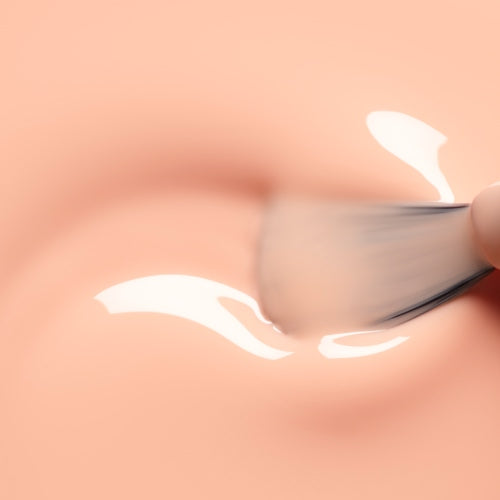 manucurist-green-milky-peach-nagellack image 4